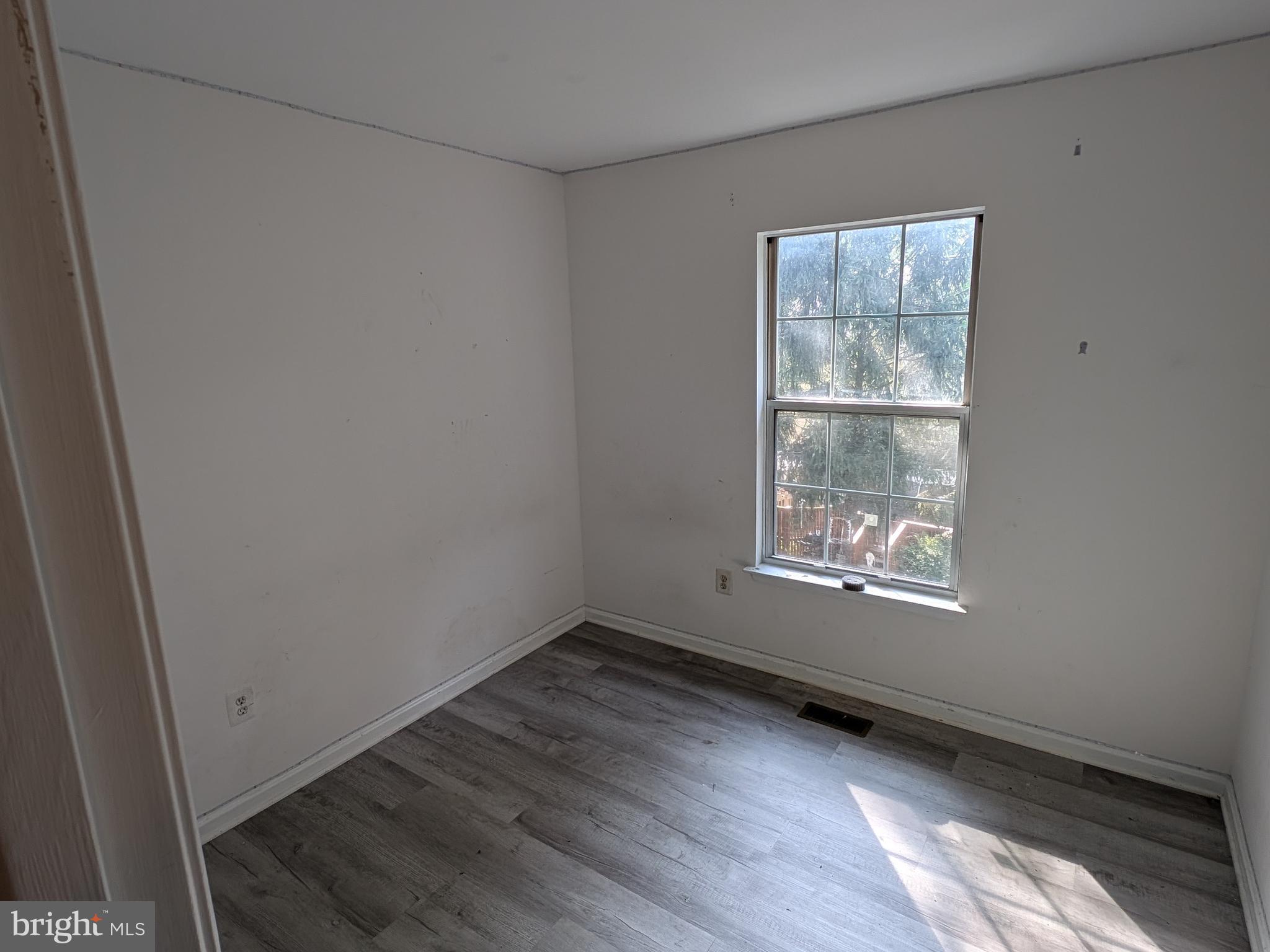 LIONS GATE - Residential