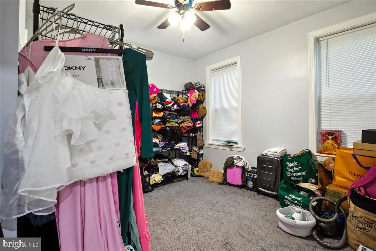 STRAWBERRY MANSION - Residential