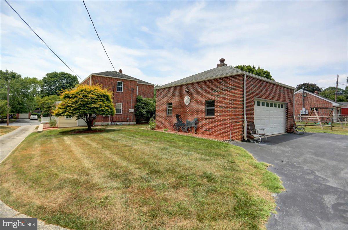 118 LINDEN AVENUE 116