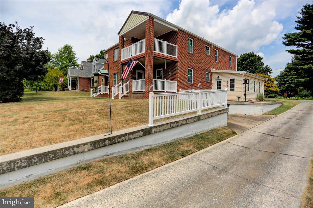 118 LINDEN AVENUE 116