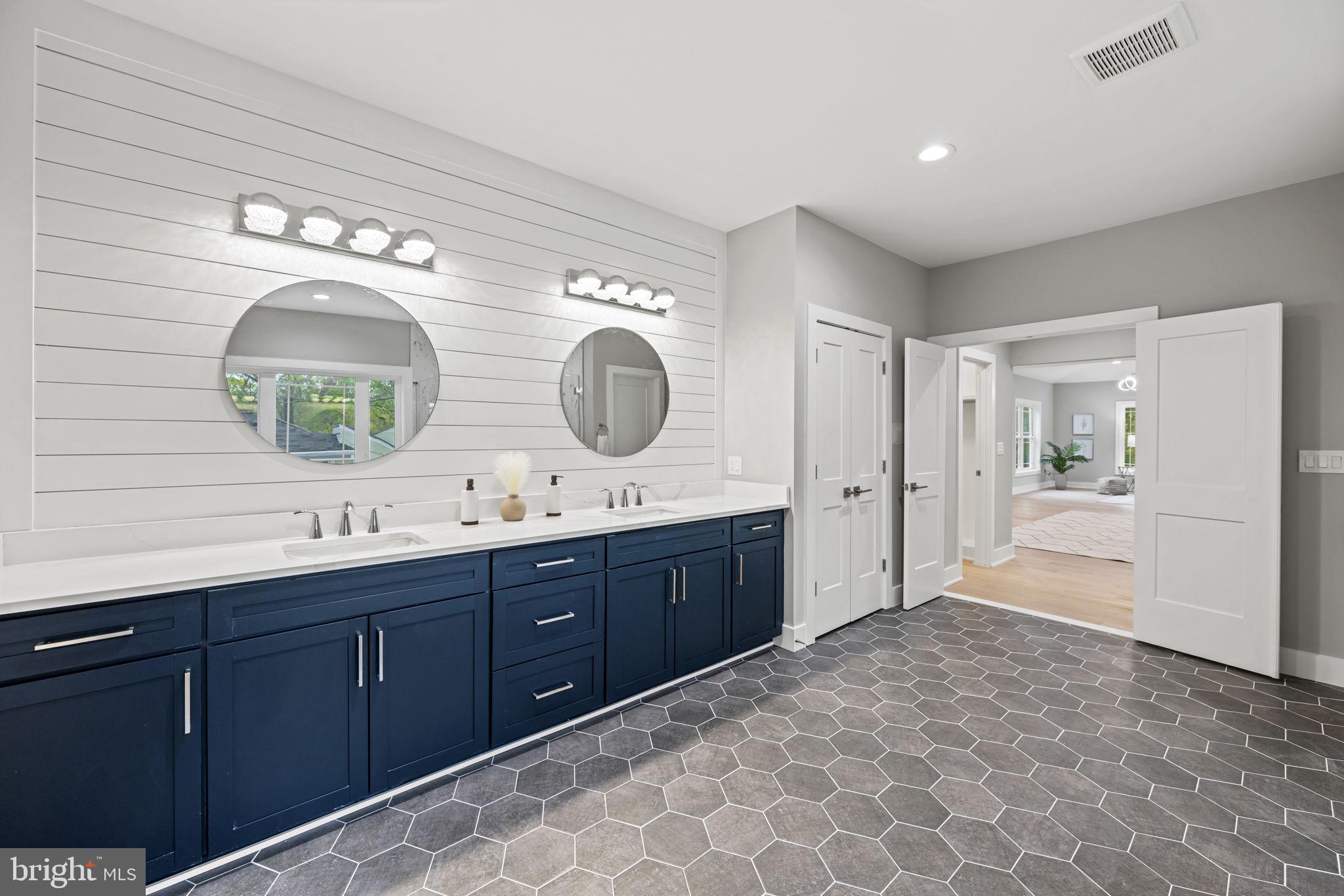 PLEASANT RIDGE - Residential