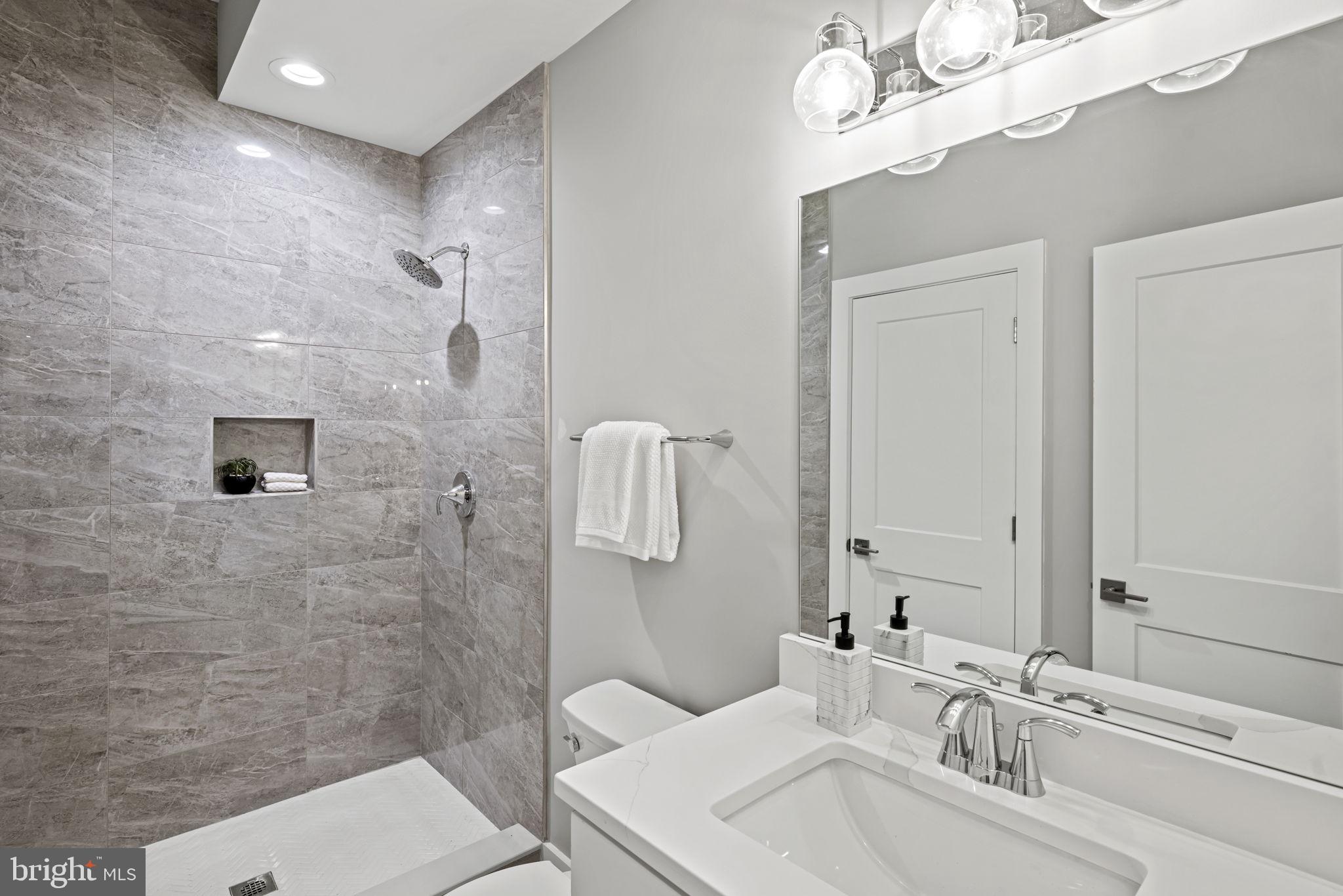 PLEASANT RIDGE - Residential