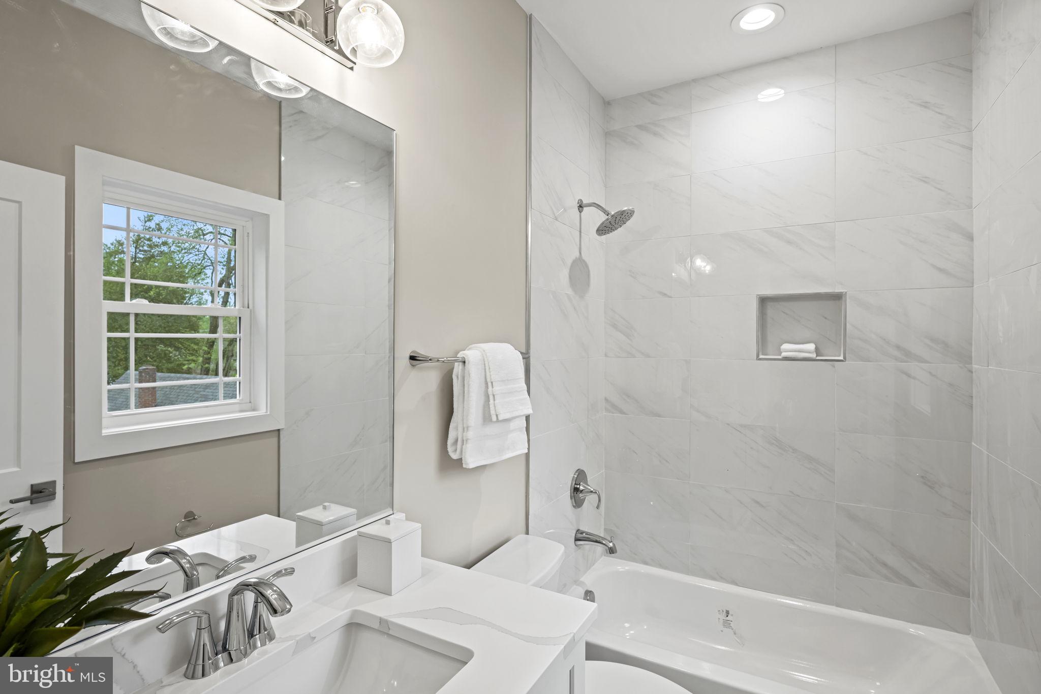 PLEASANT RIDGE - Residential