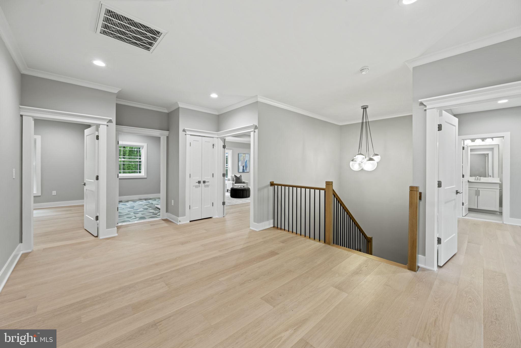 PLEASANT RIDGE - Residential