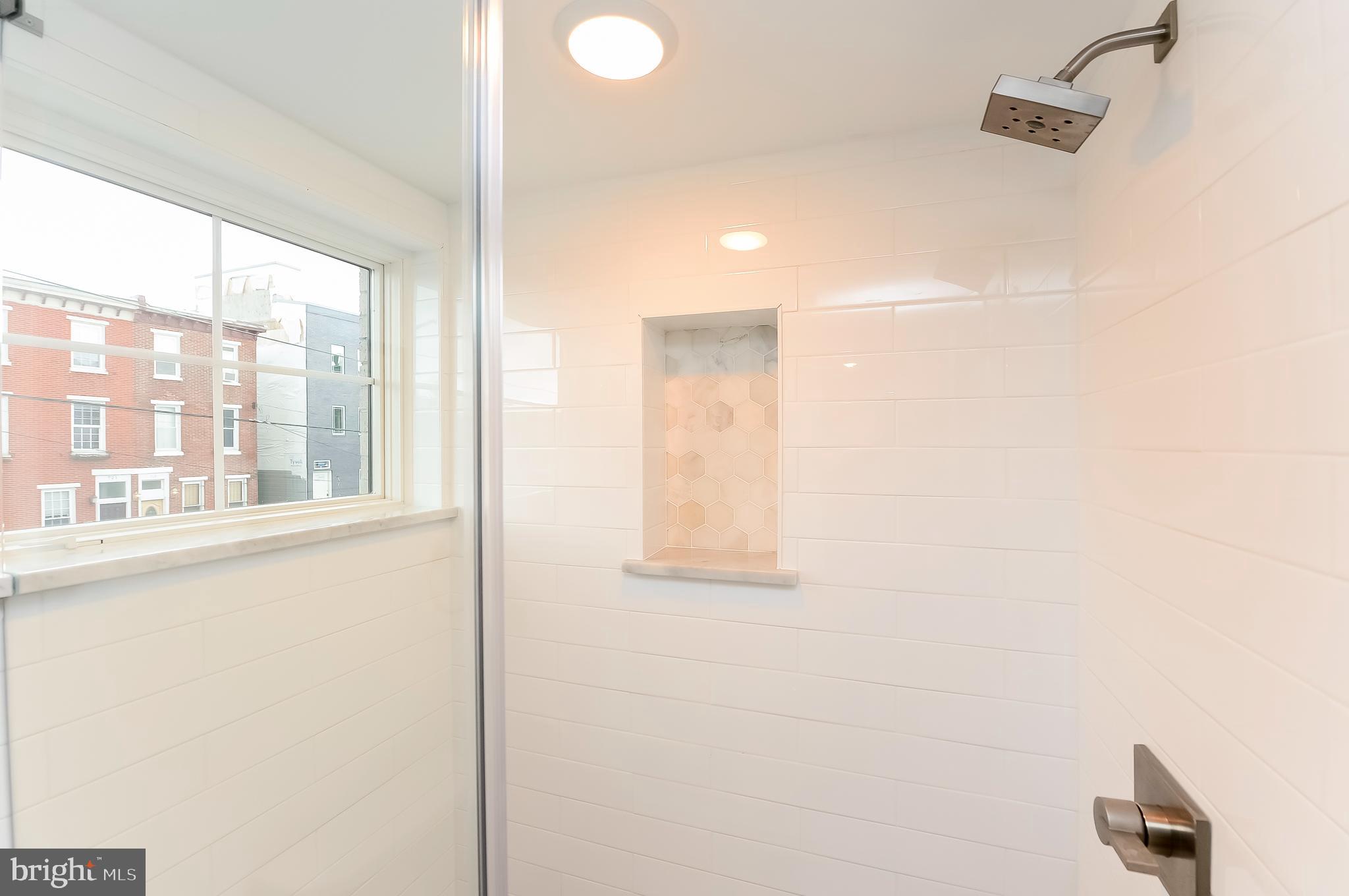 FAIRMOUNT - Residential Lease