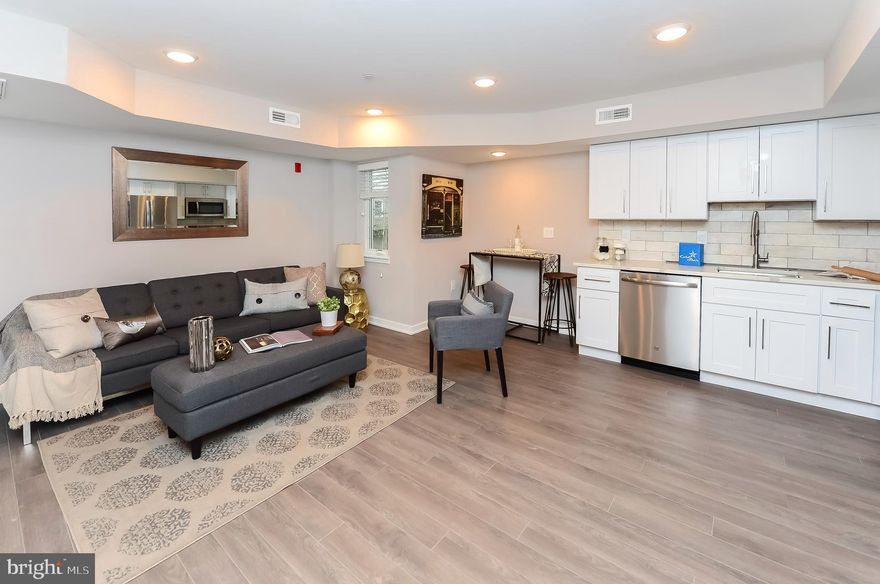 *Available Now!*

Wonderful 1 bed, 1 bath apartment available in Fairmount! Modern luxury just a block off the heart of Fairmount Avenue. This apartment features central AC, in-unit laundry, a video intercom system and modern finishes throughout! The kitchen is beautifully appointed with stainless steel appliances including an electric range, microwave, and dishwasher, and also has quartz countertops with bar seating. The bedroom is generously sized with its own closet that has built-in shelving, while the bathroom has contemporary fixtures and sleek grey tiling. Located just one block off Fairmount Ave, a short walk to the Broad Street Line, and only a 15-minute walk to Center City. Only steps from Bar Hygge, Rybread, Tela’s Market, Fine Wine and Spirits, Jack’s Firehouse, Fare, Urban Saloon, and so much more!

*Pets permitted with owner approval. $200 non-refundable fee and $25/mo rent per pet required.
*Photos of a similar unit in the building. Finishes may vary.
*Price reflects the net effective rent after a 2 month credit is applied to a 18 month lease at $1,495/mo.