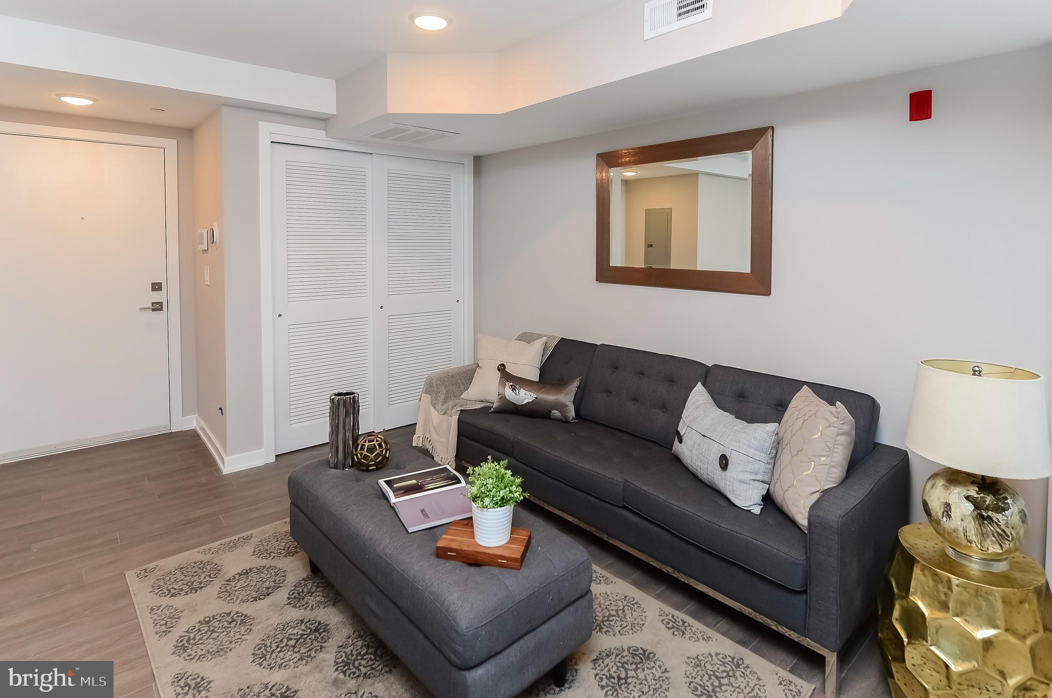 FAIRMOUNT - Residential Lease