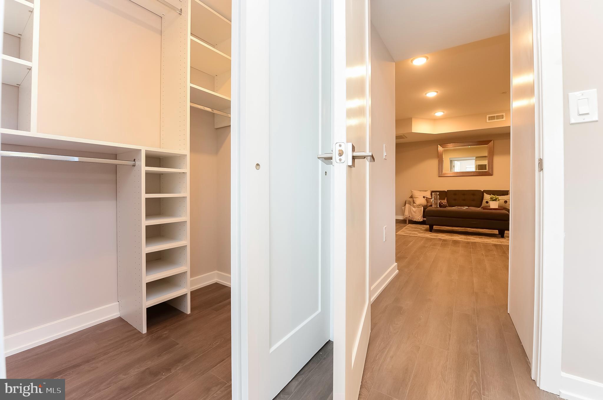 FAIRMOUNT - Residential Lease