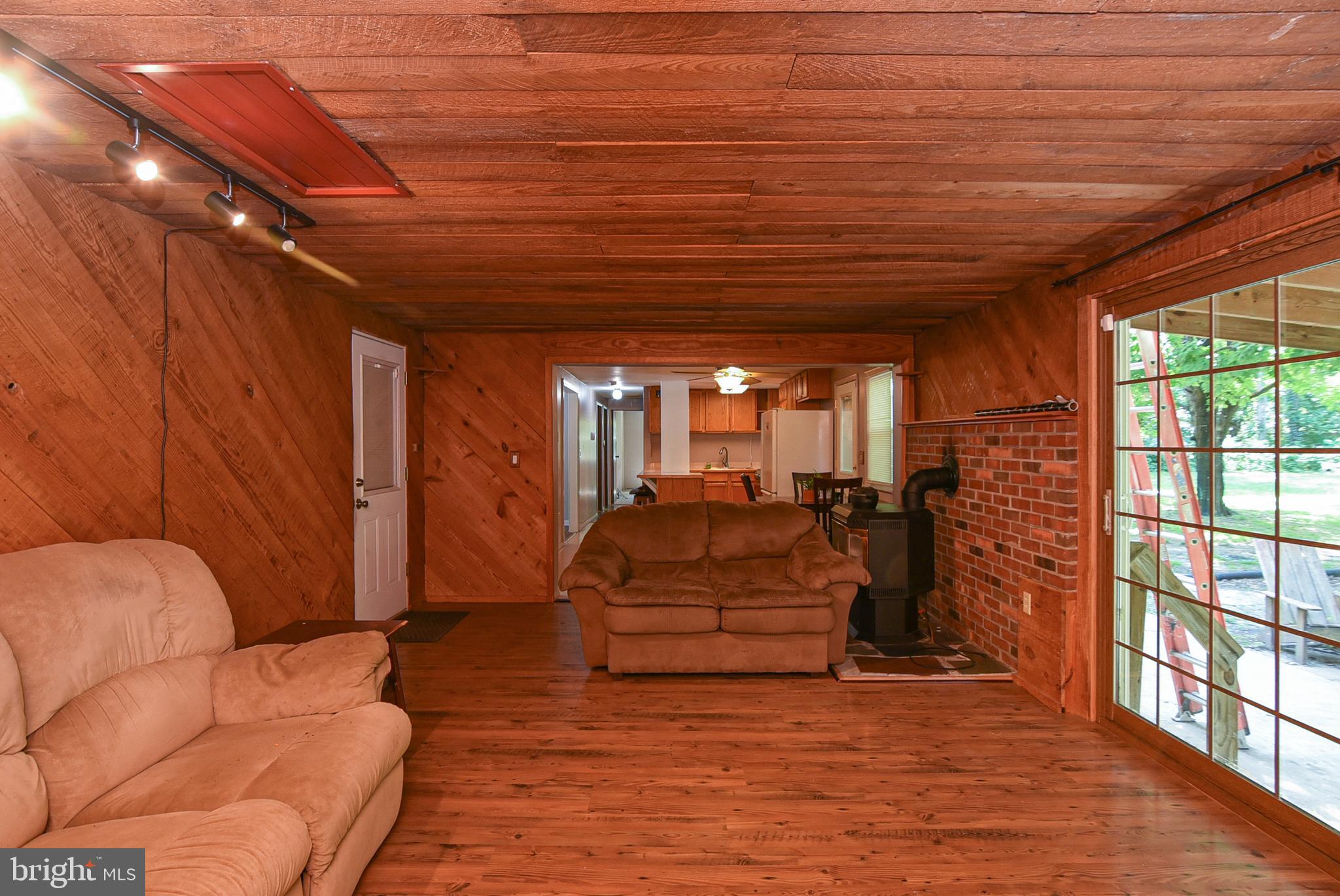 INDIANTOWN - Residential