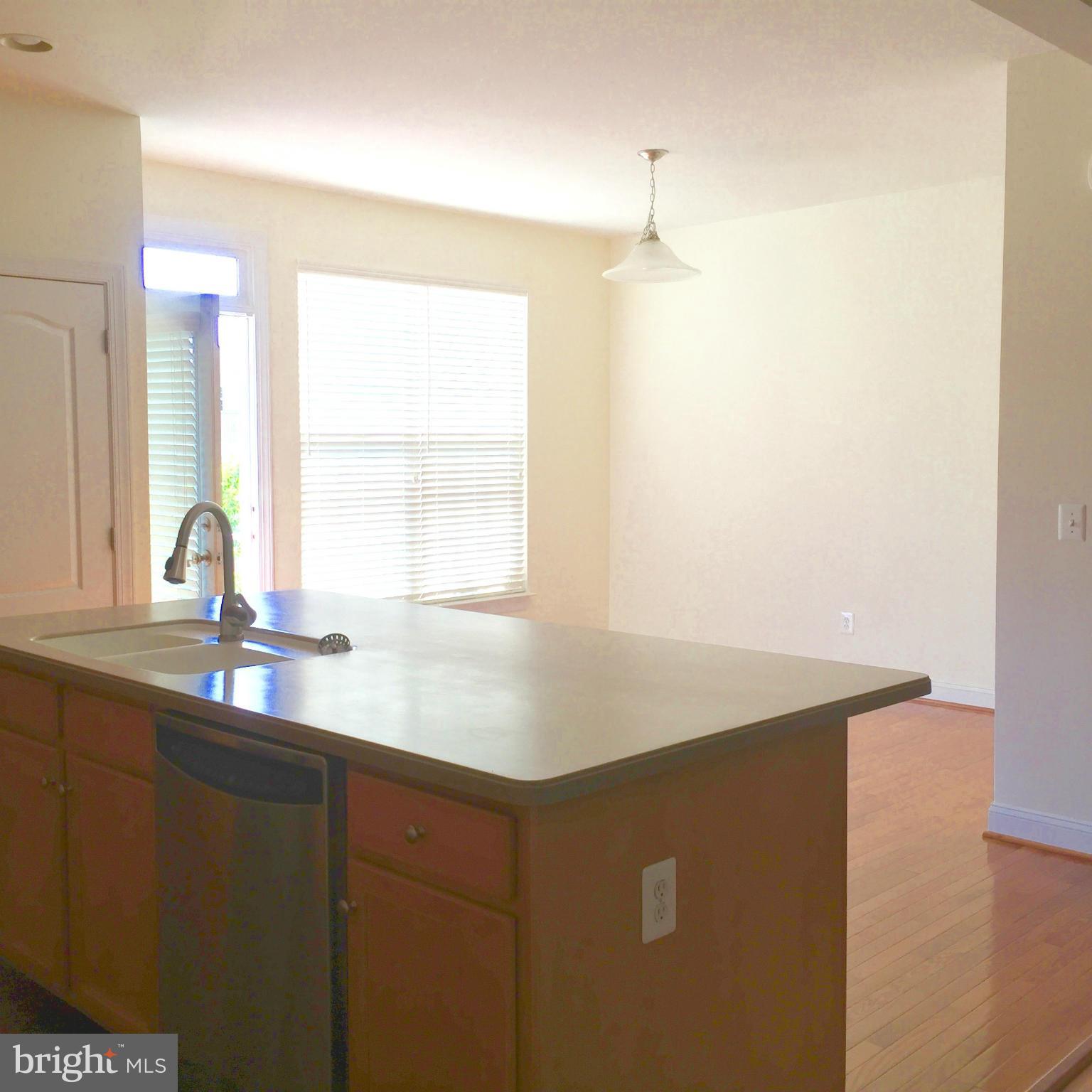 LANSDOWNE TOWN CENTER - Residential Lease