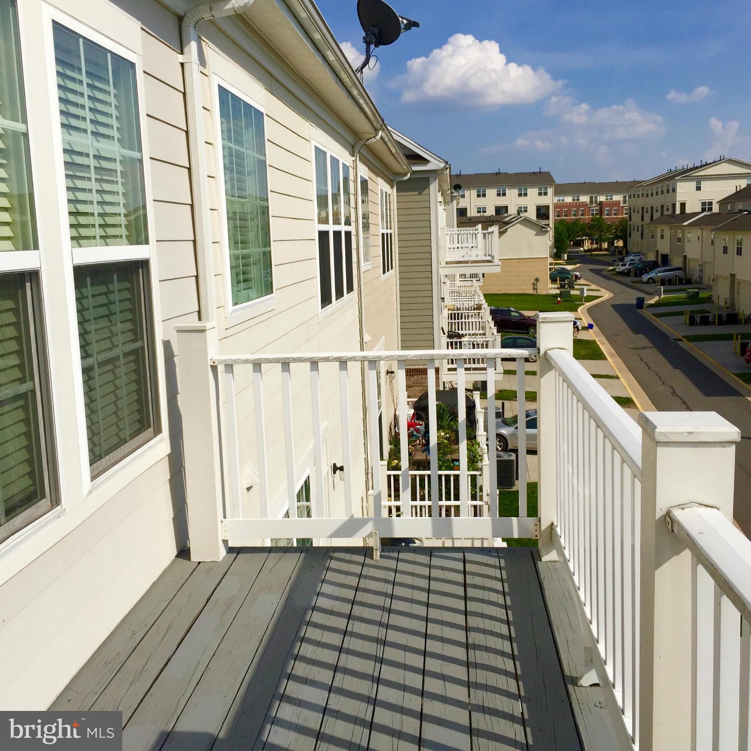 LANSDOWNE TOWN CENTER - Residential Lease