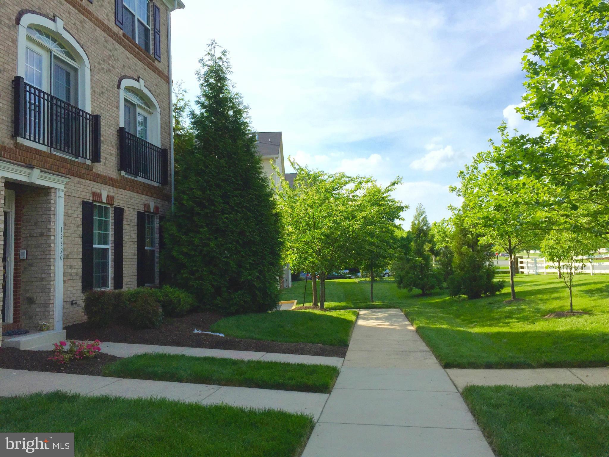 LANSDOWNE TOWN CENTER - Residential Lease