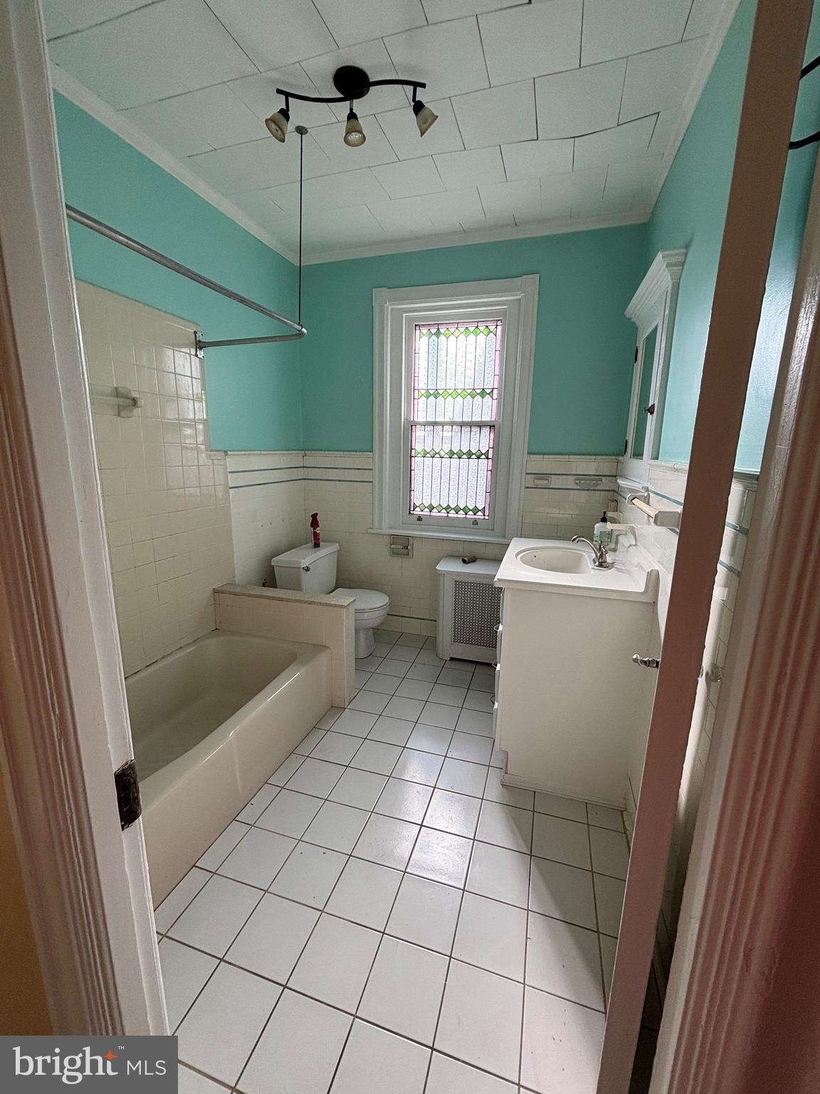 SOUTHERN READING - Residential Lease