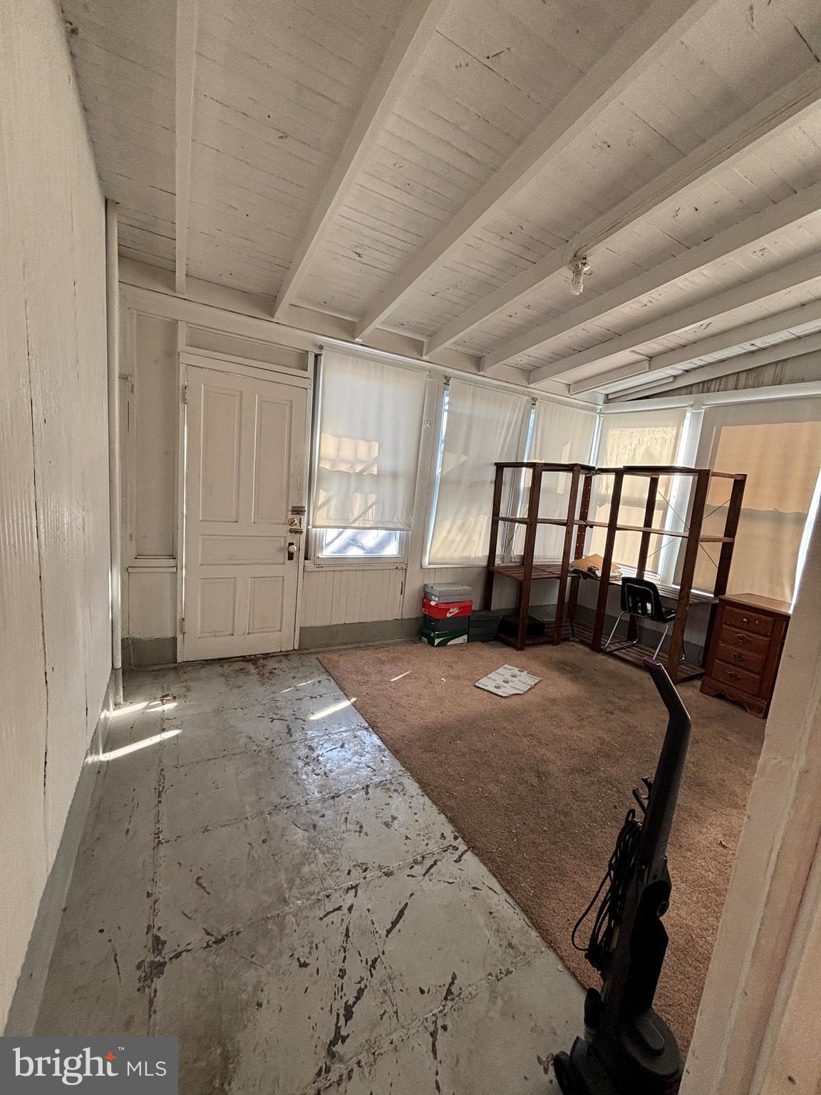 SOUTHERN READING - Residential Lease