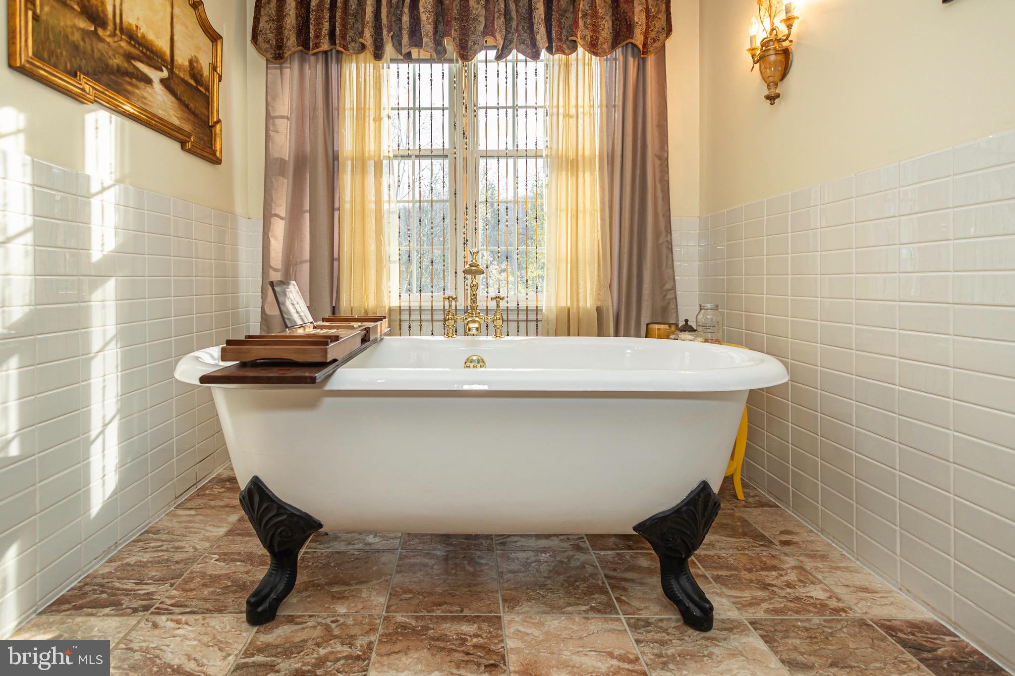 NON AVAILABLE - Residential