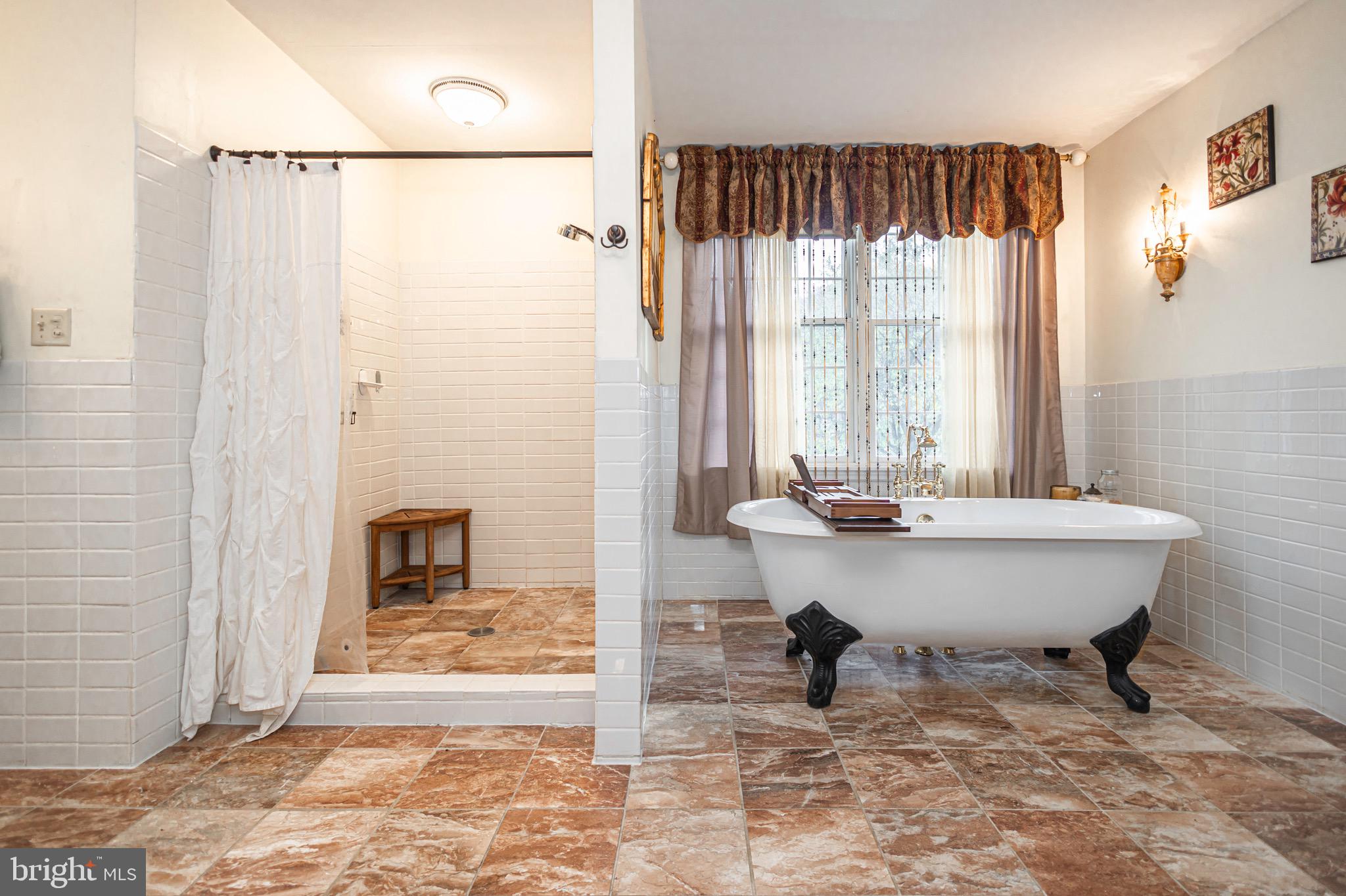 NON AVAILABLE - Residential