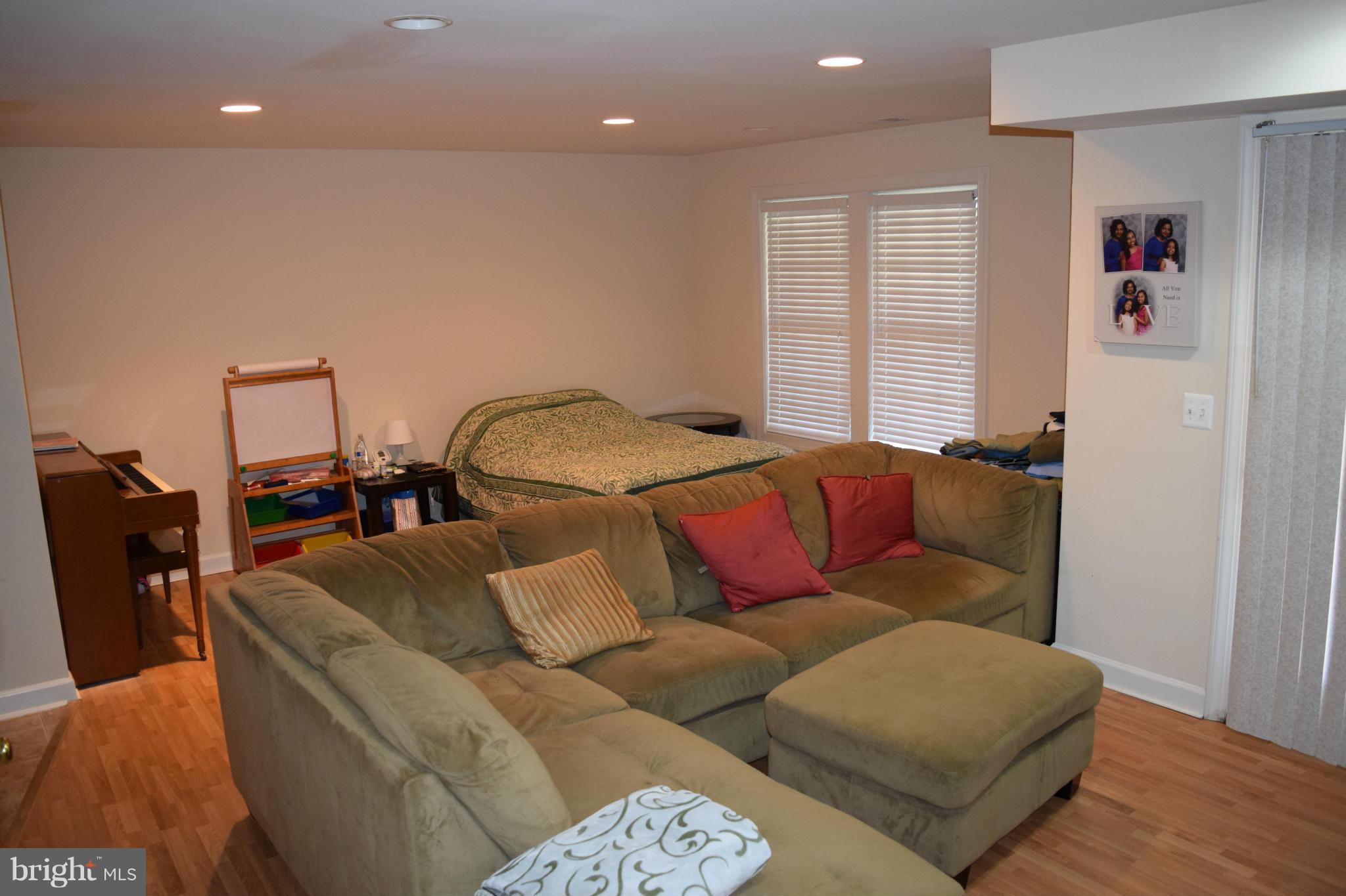 LORTON STATION SOUTH - Residential Lease