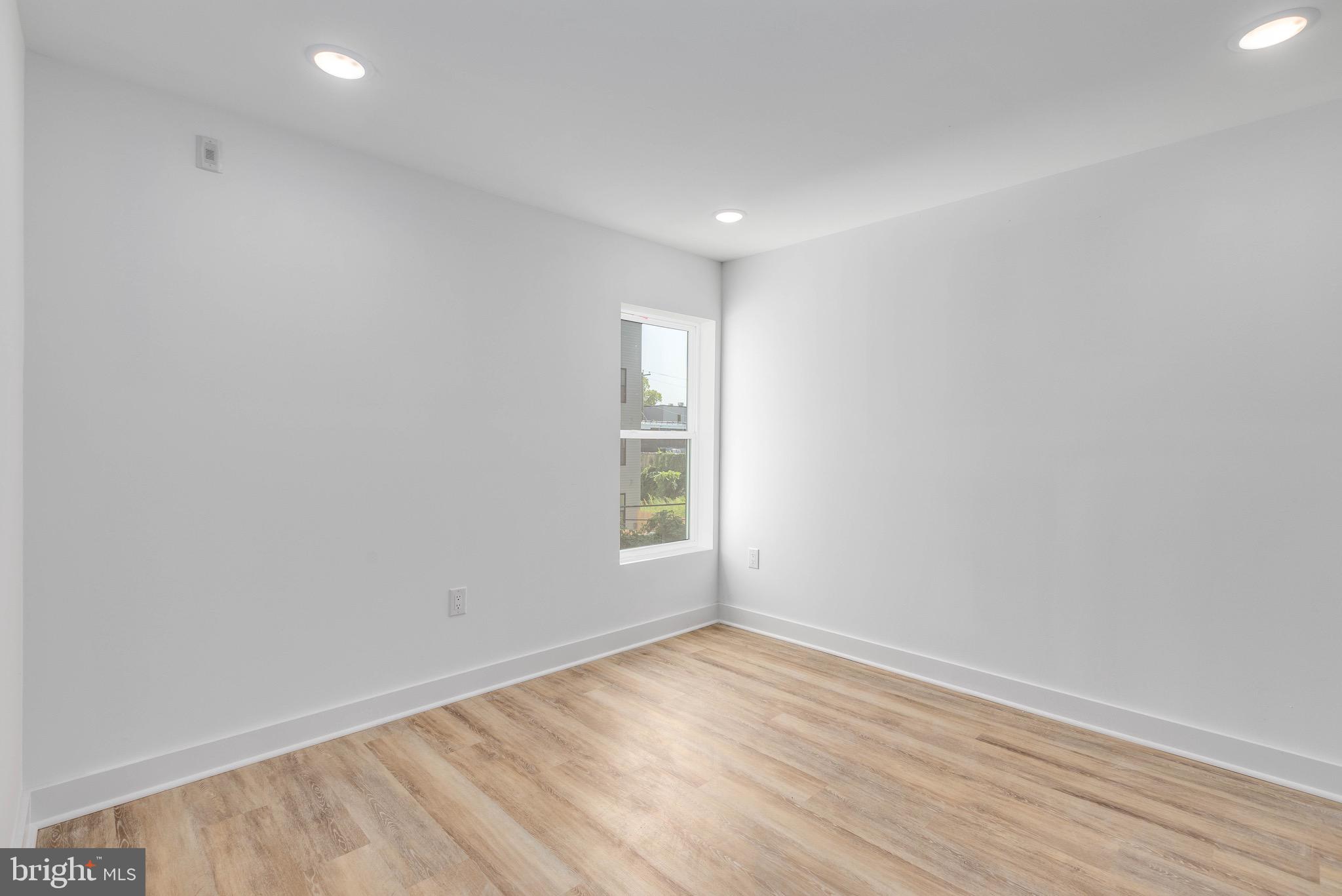 2339 N 16TH STREET 2