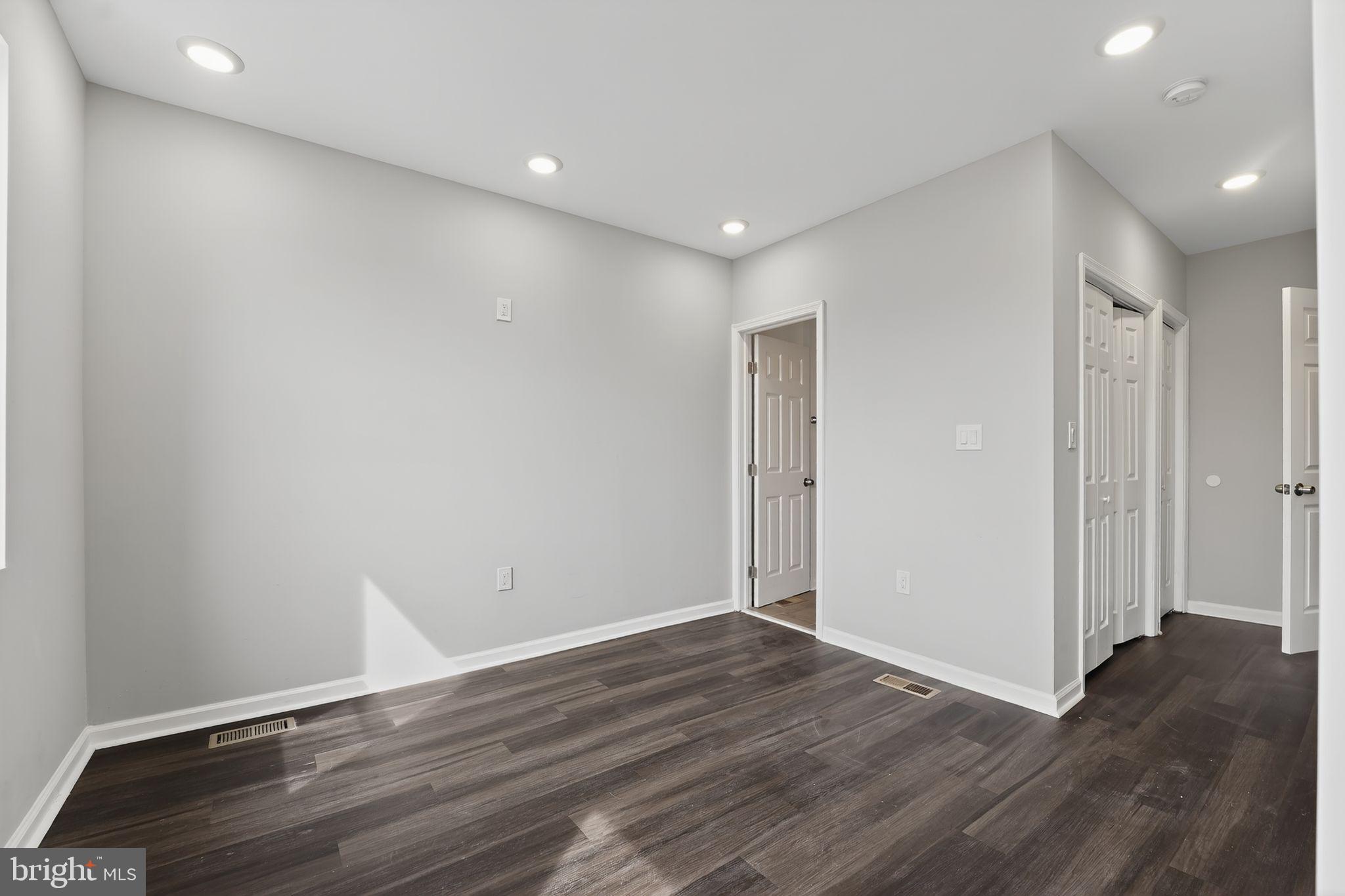 ROSEMONT - Residential