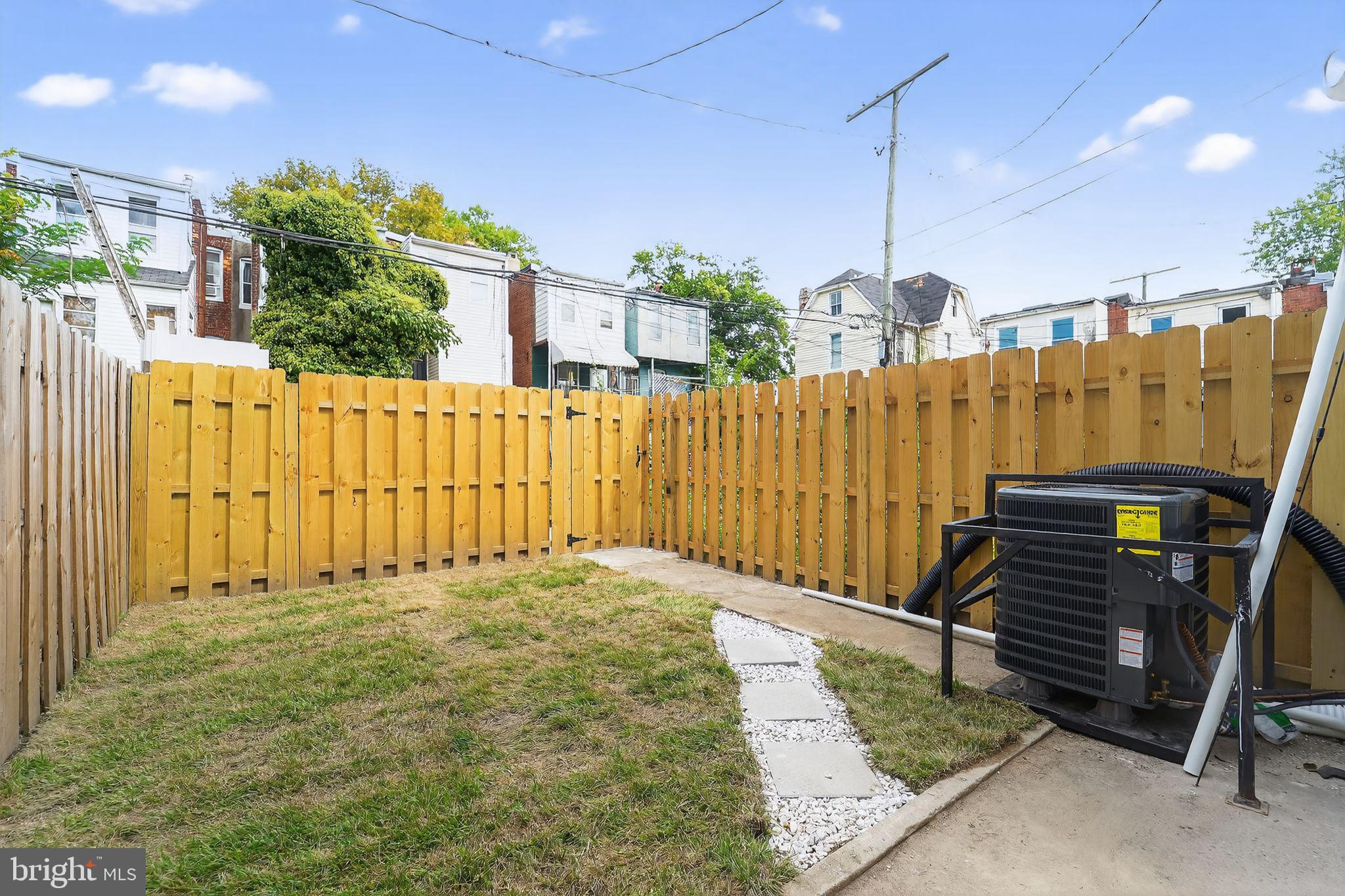 ROSEMONT - Residential
