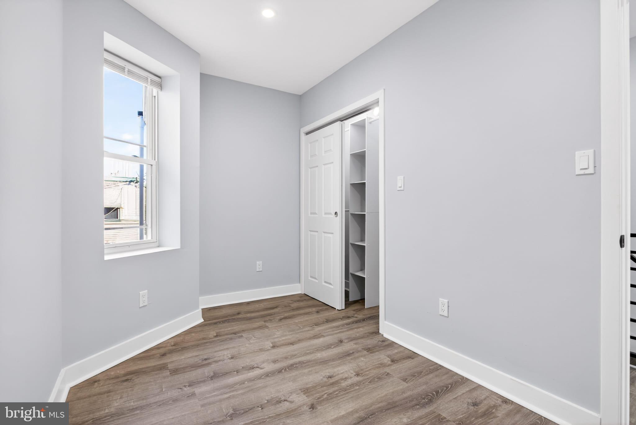 FRANKFORD - Residential