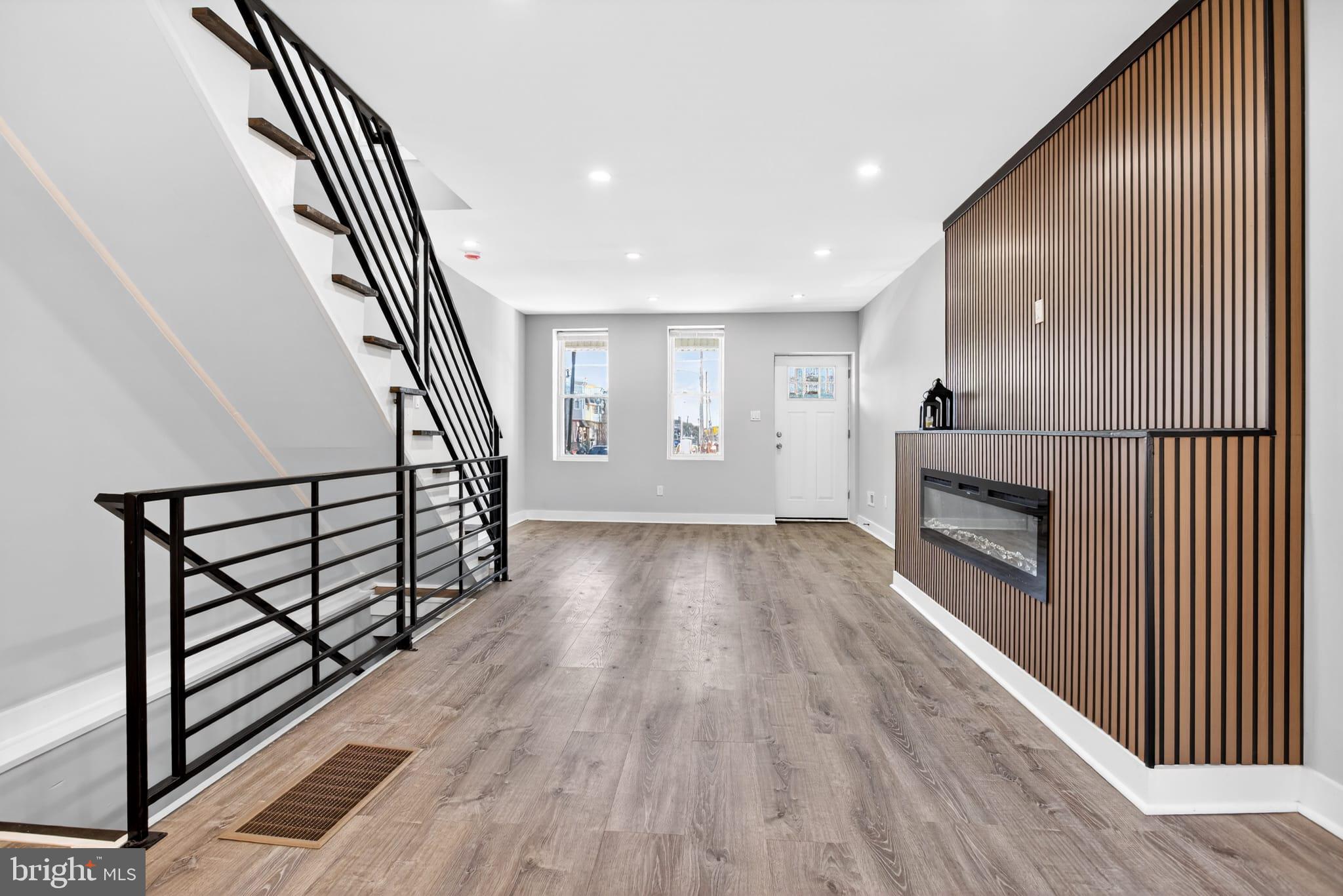 FRANKFORD - Residential