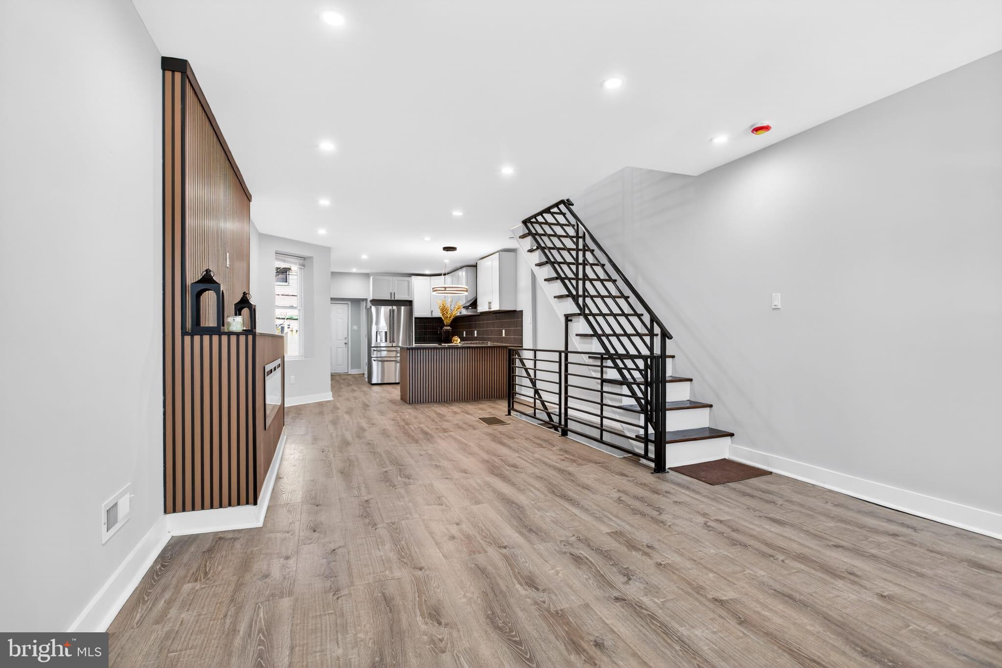 FRANKFORD - Residential