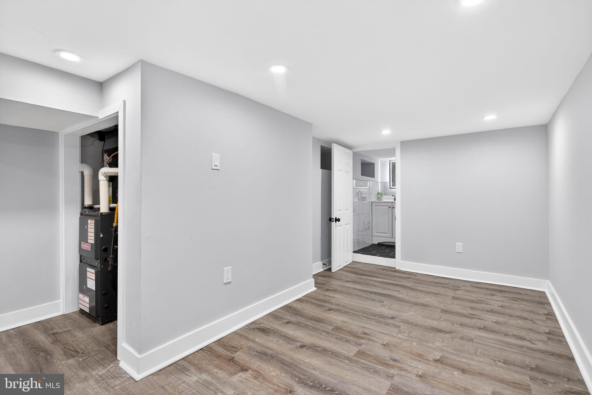 FRANKFORD - Residential