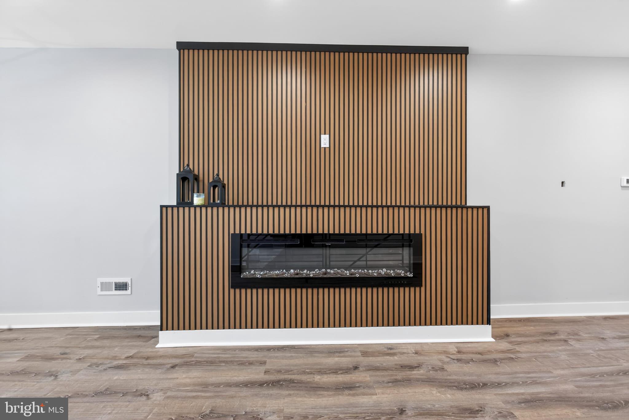 FRANKFORD - Residential