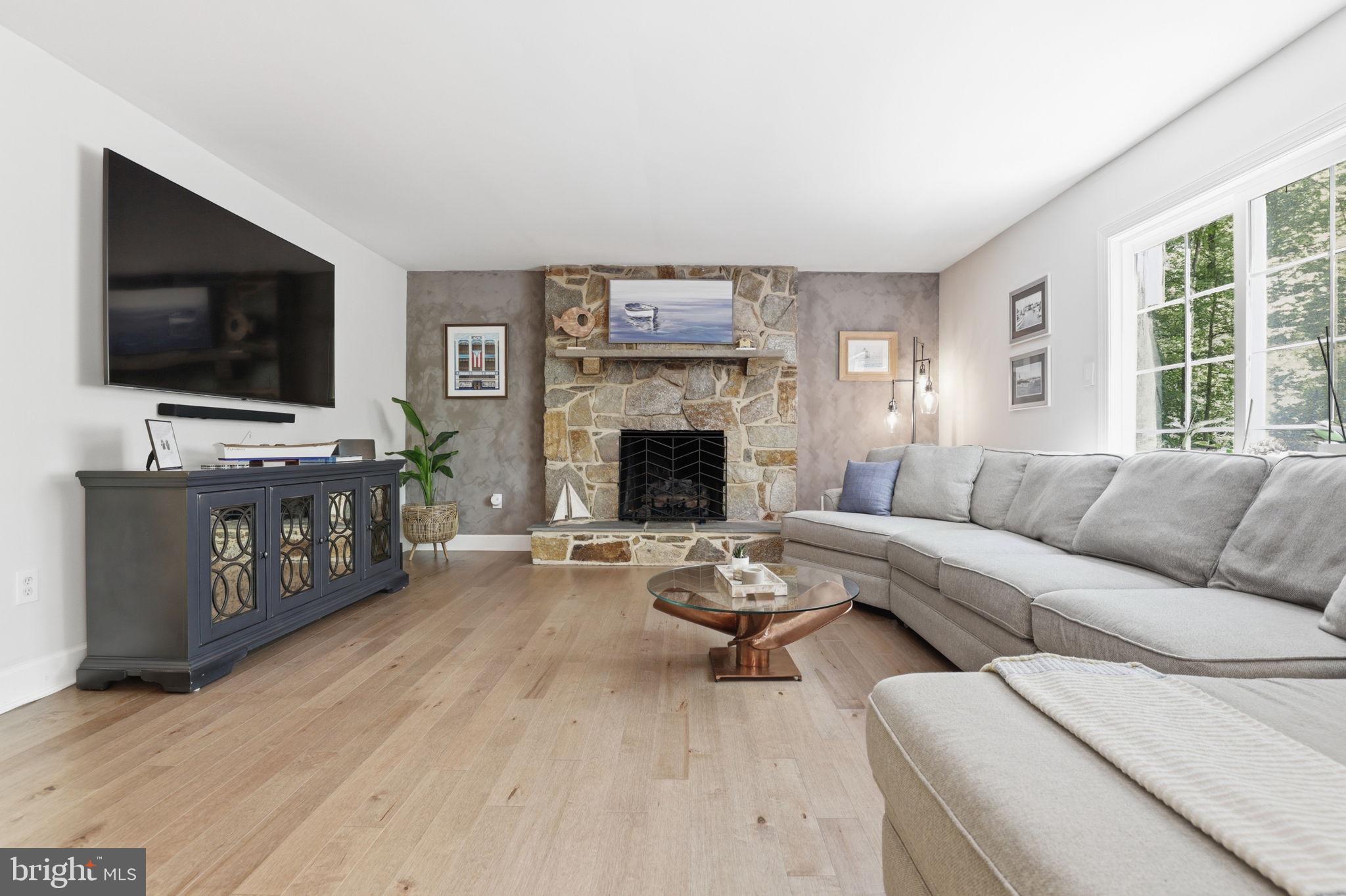 DOWNS ON THE SEVERN - Residential