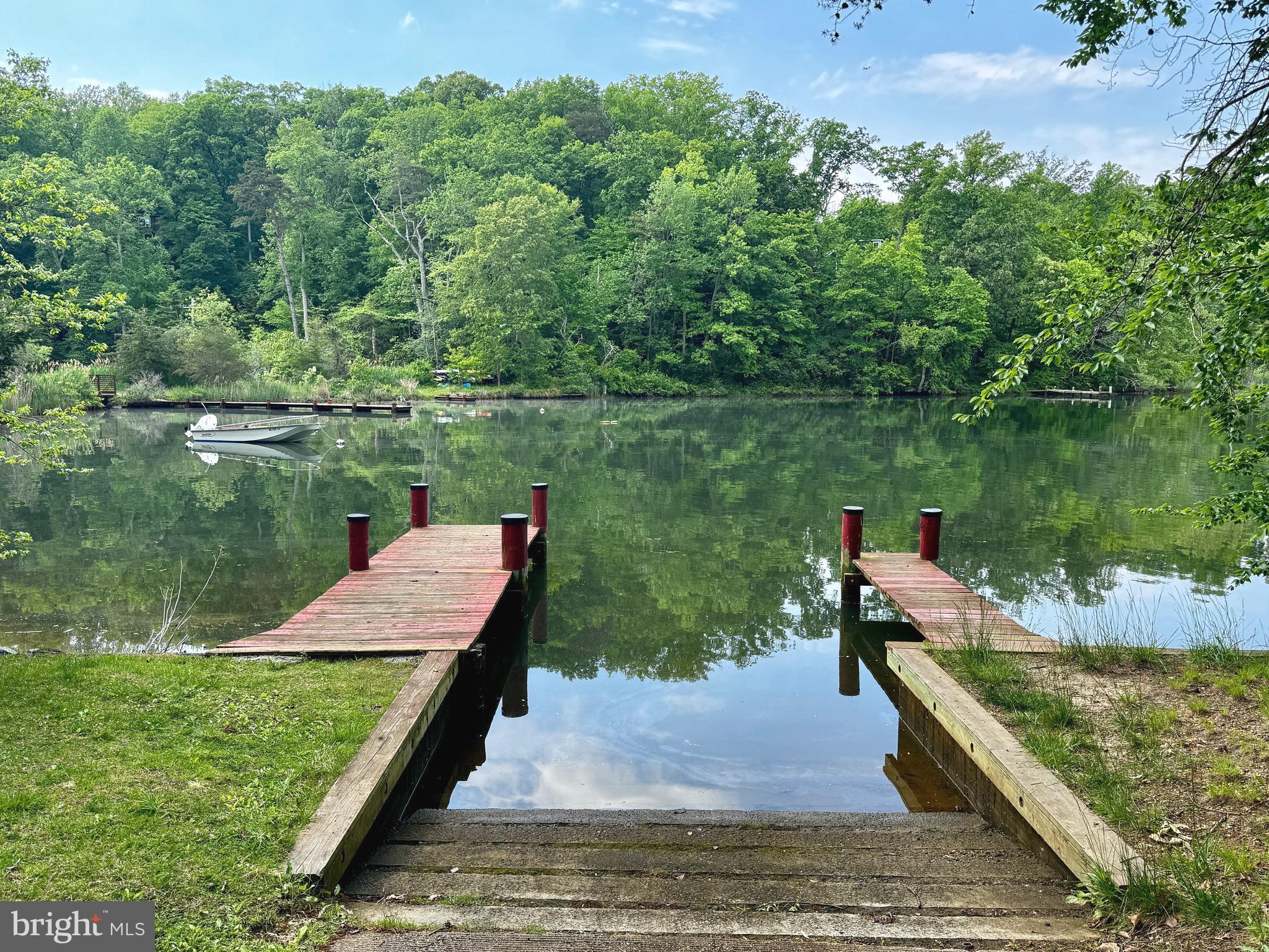 DOWNS ON THE SEVERN - Residential