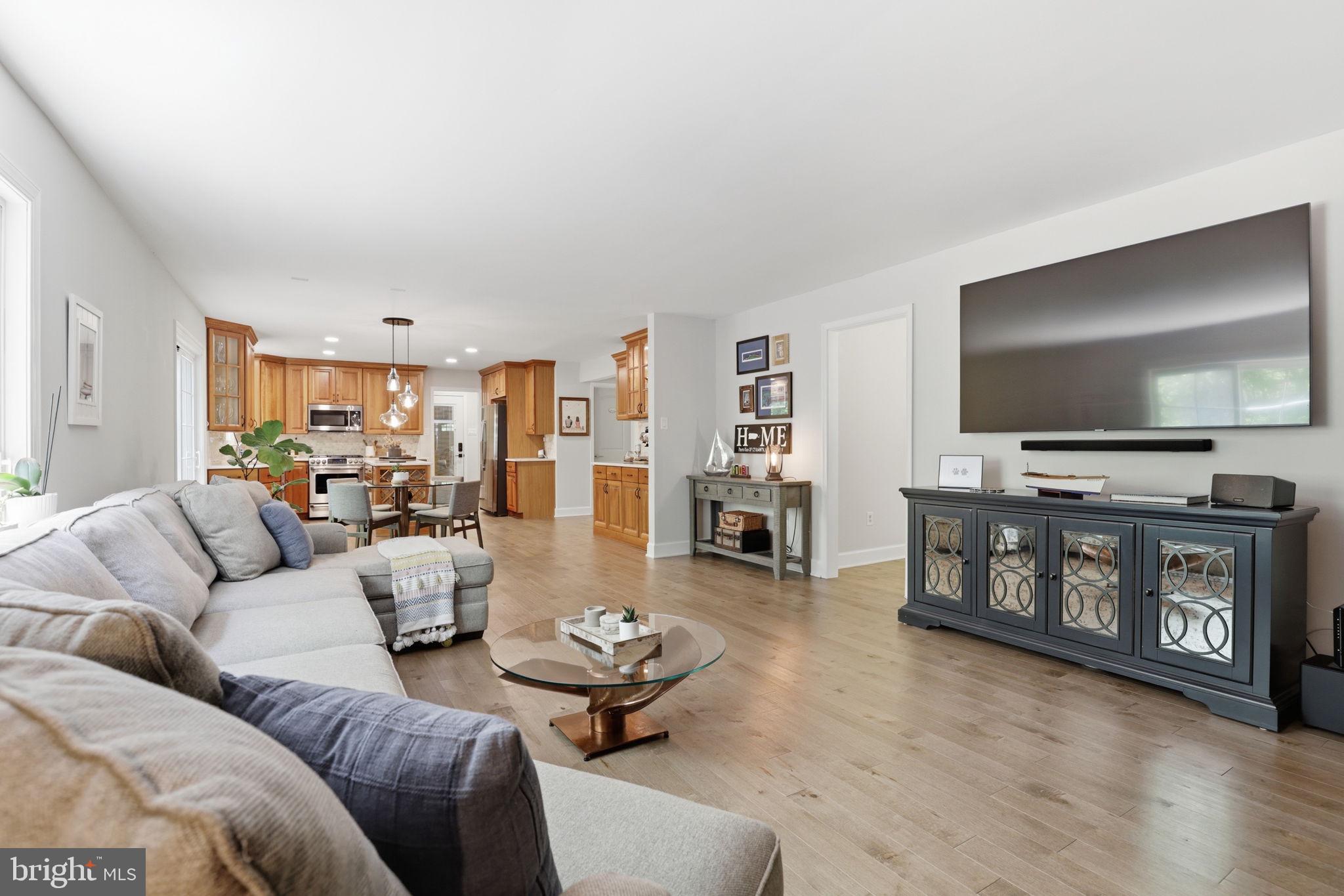 DOWNS ON THE SEVERN - Residential