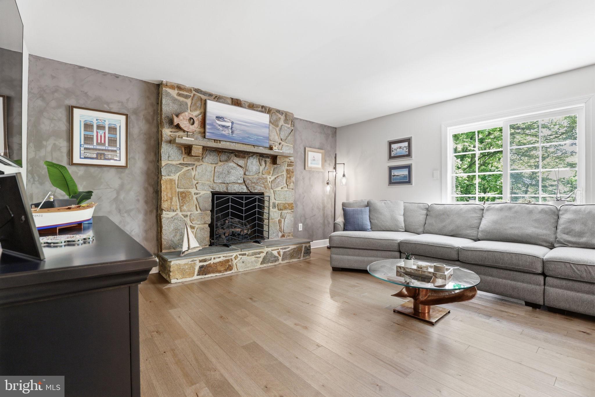 DOWNS ON THE SEVERN - Residential