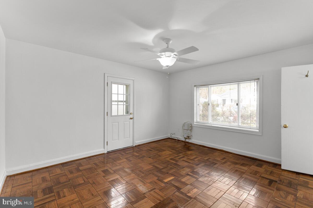 ROCK CREEK KNOLLS - Residential