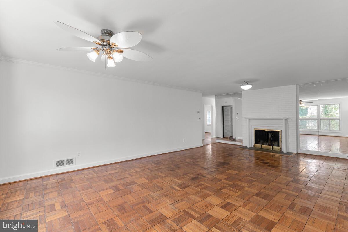 ROCK CREEK KNOLLS - Residential