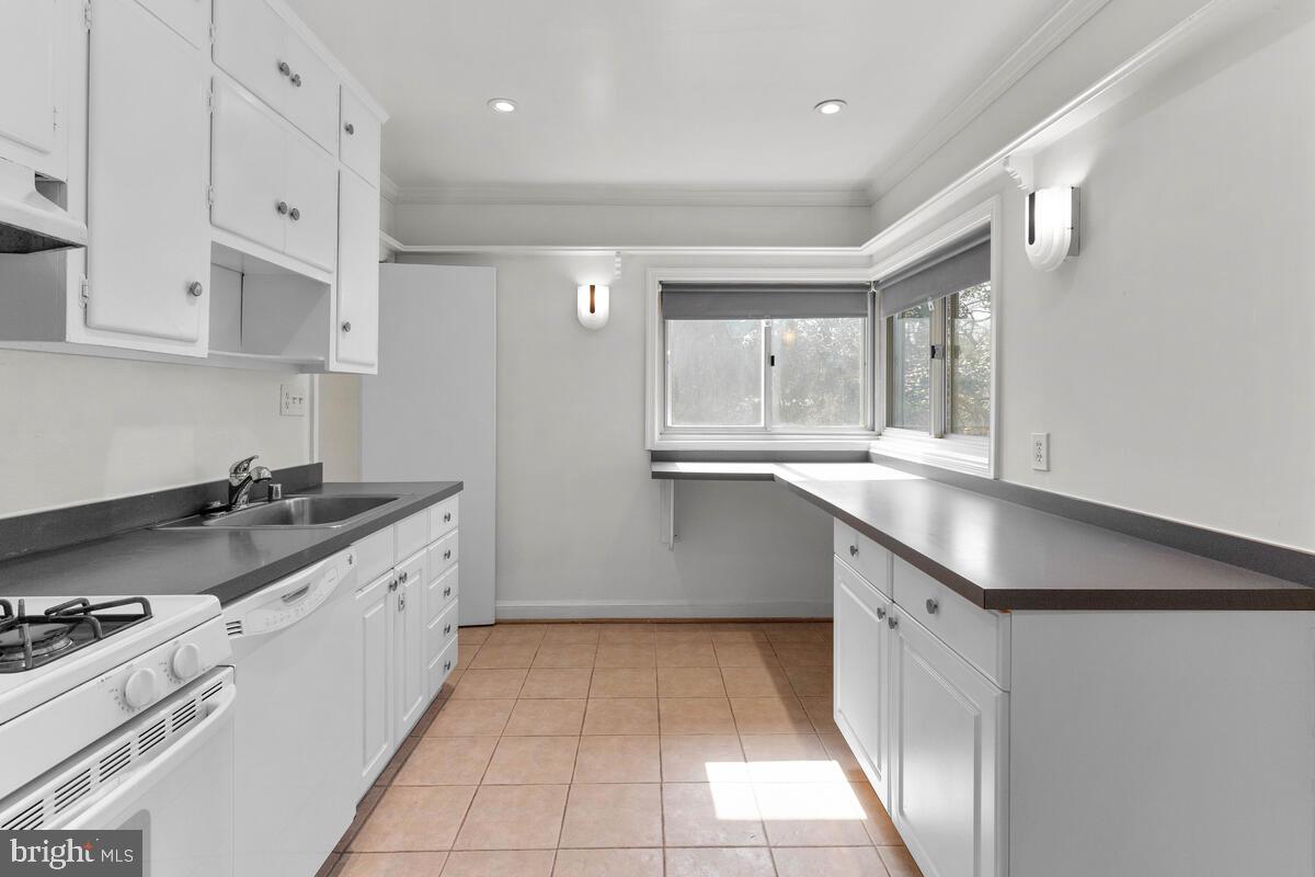 ROCK CREEK KNOLLS - Residential