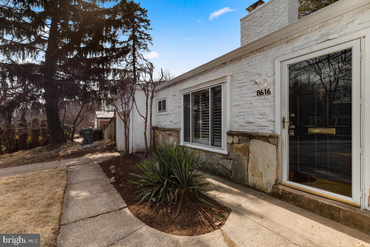 ROCK CREEK KNOLLS - Residential