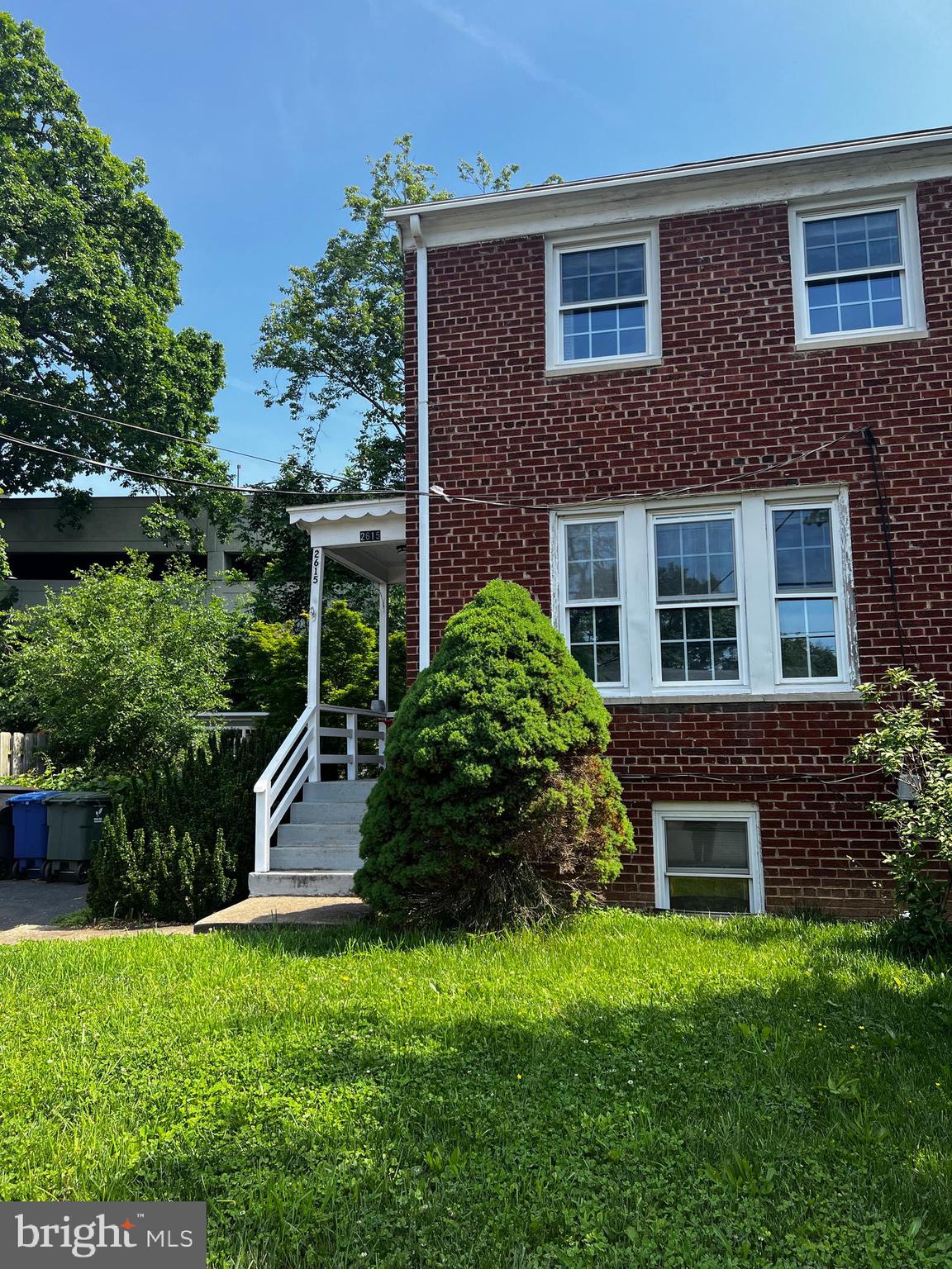 LONG BRANCH PARK - Residential Lease