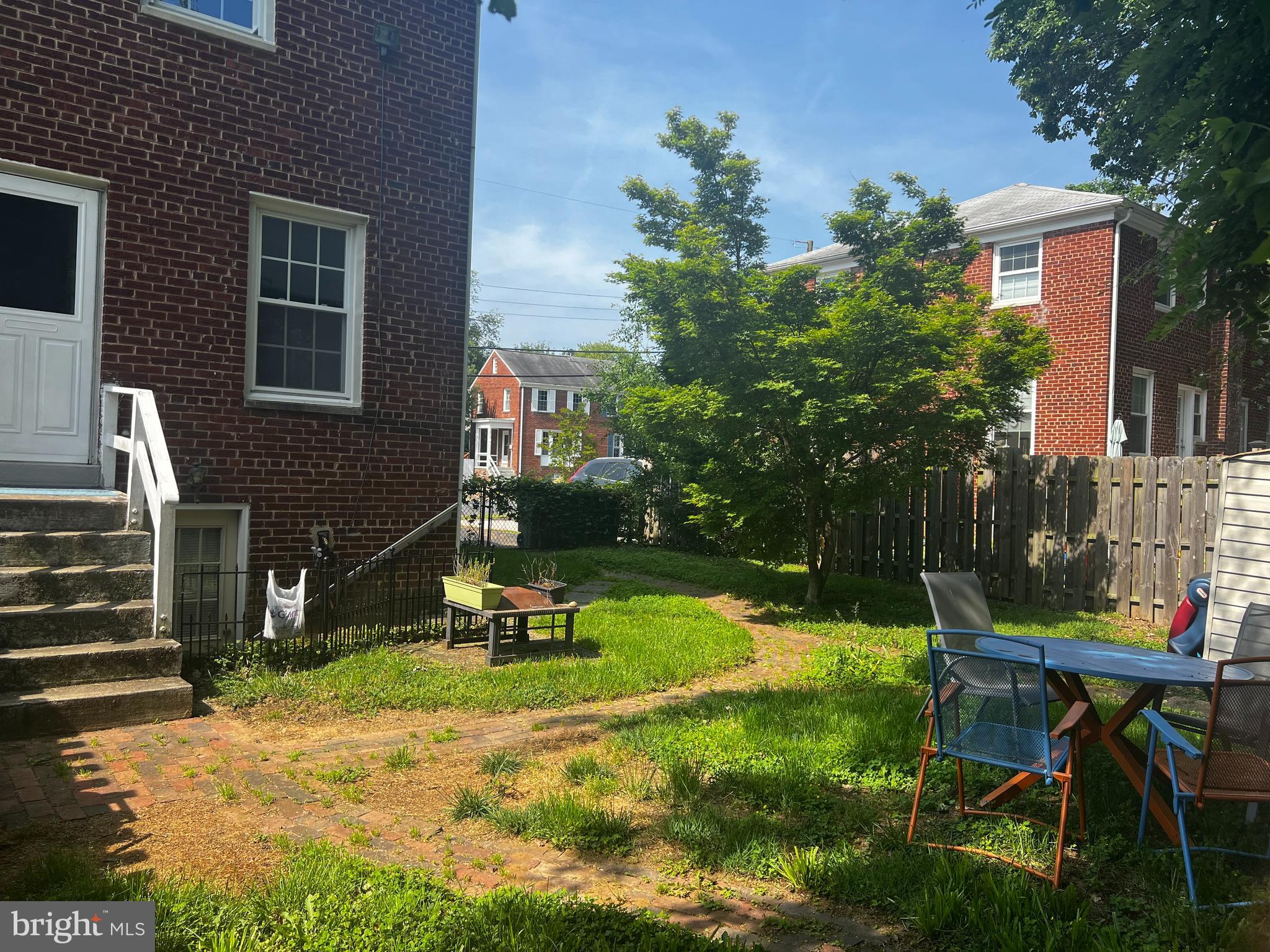 LONG BRANCH PARK - Residential Lease