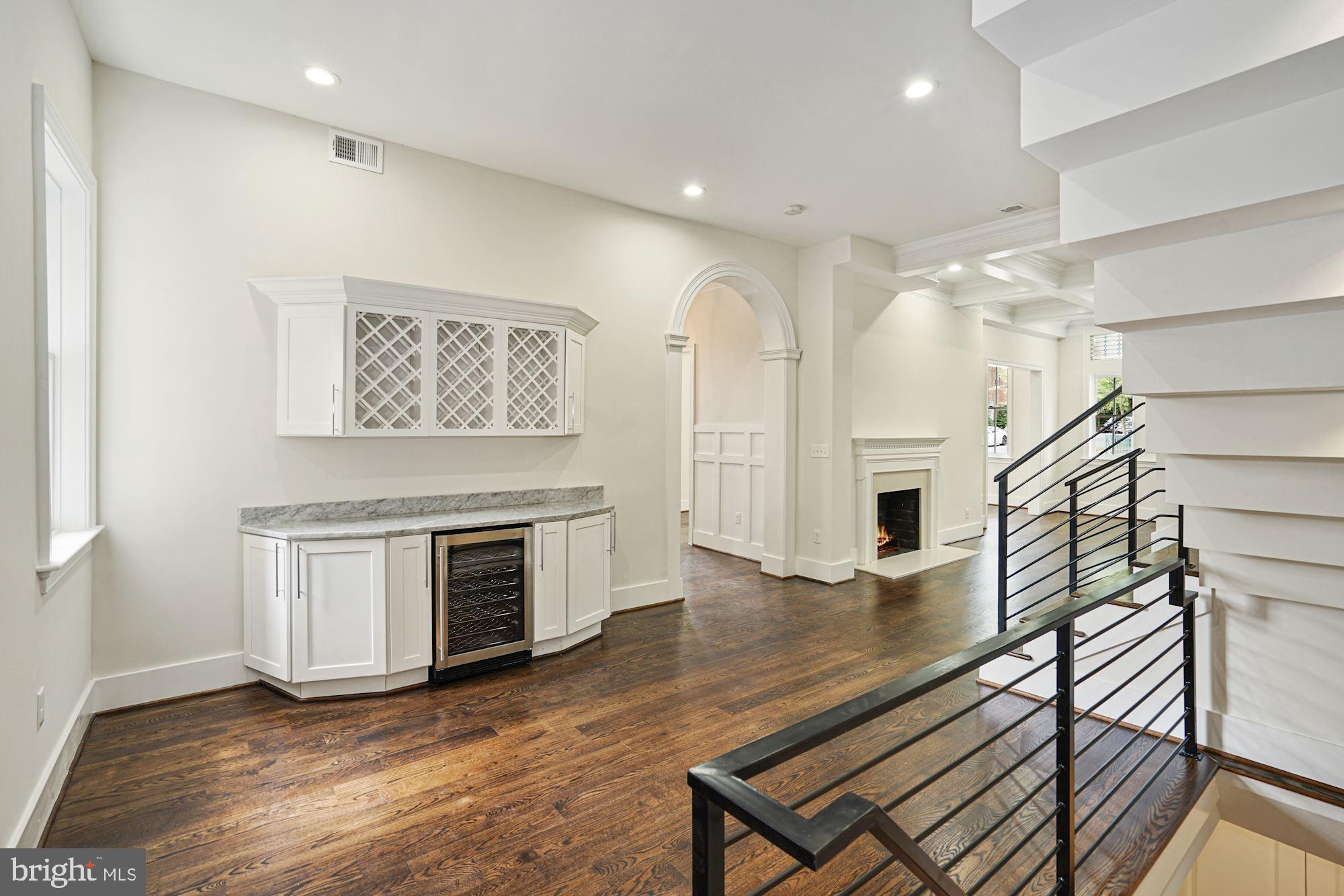 GEORGETOWN - Residential