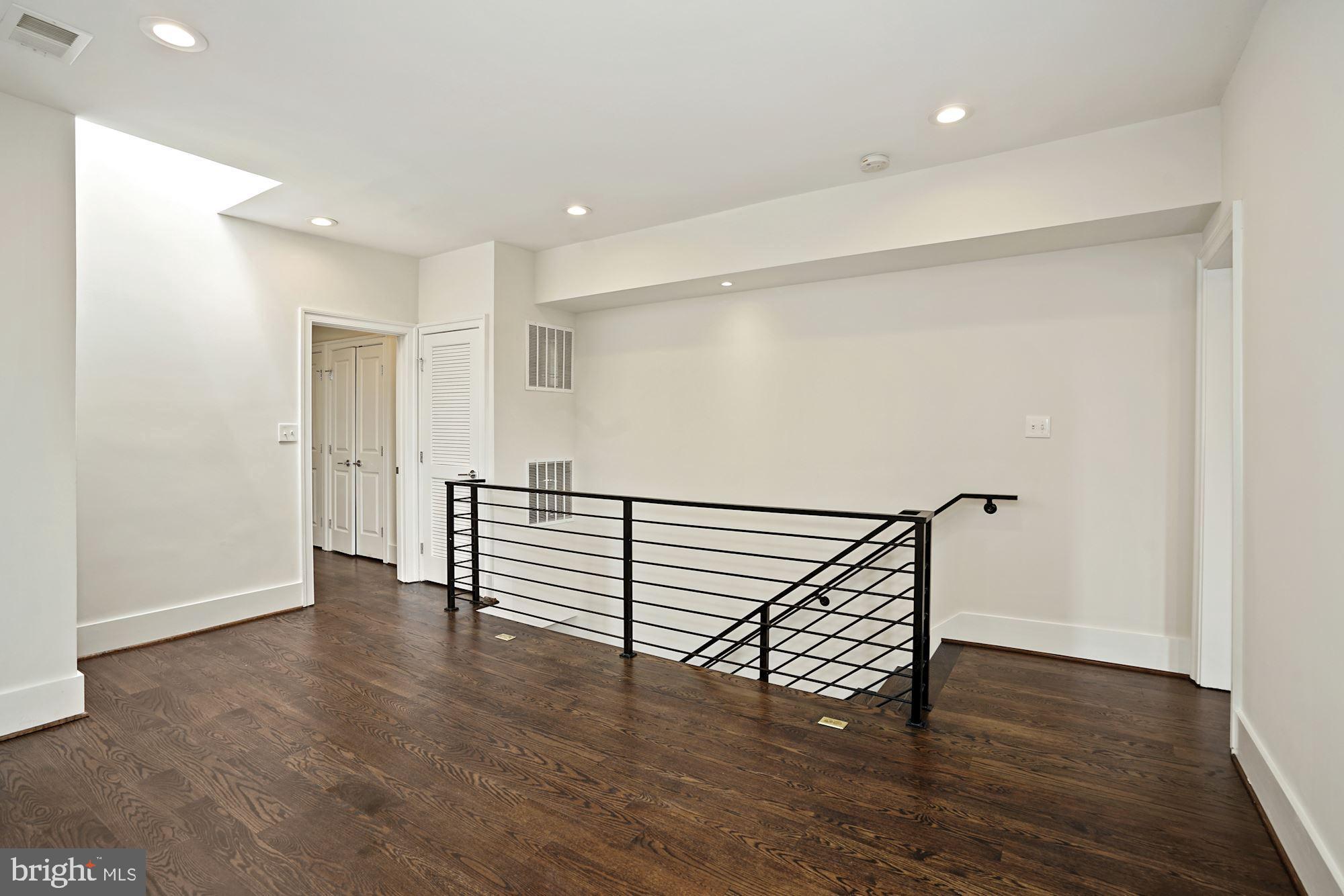 GEORGETOWN - Residential