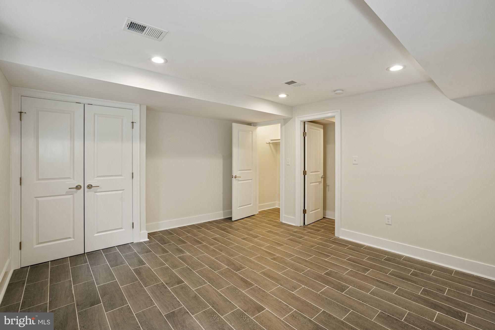 GEORGETOWN - Residential