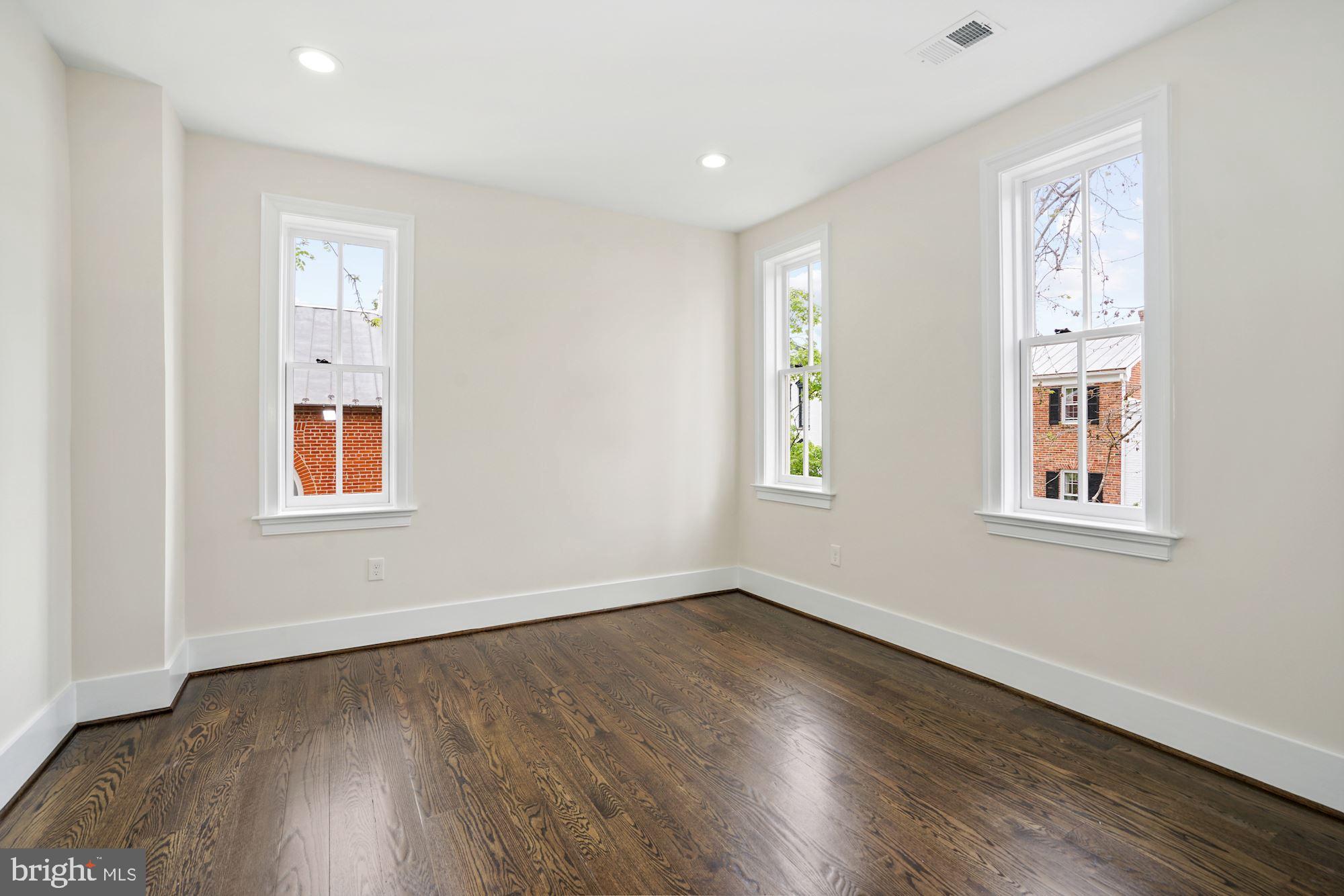 GEORGETOWN - Residential