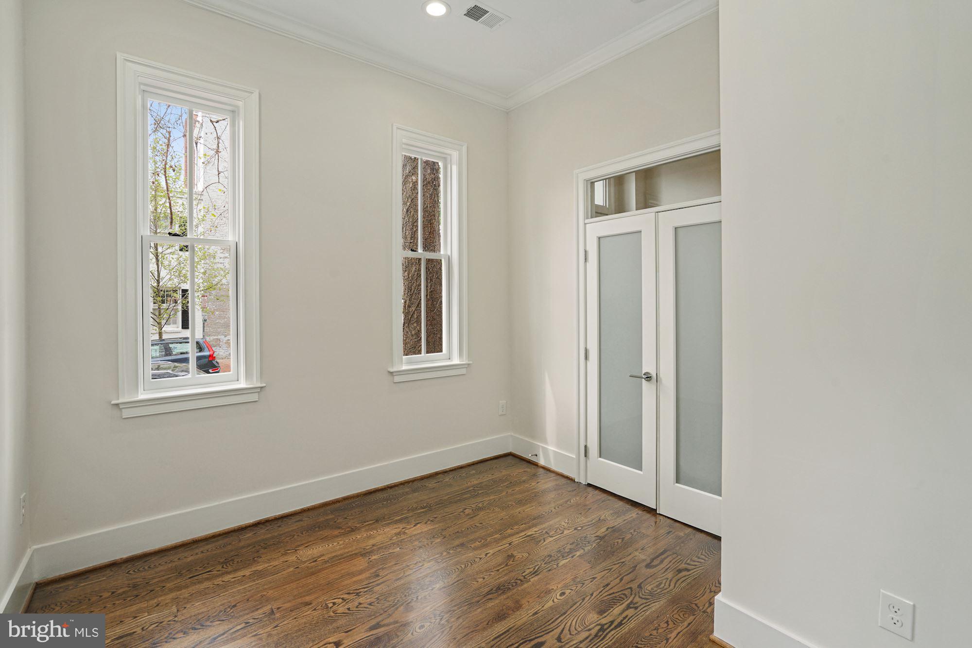 GEORGETOWN - Residential