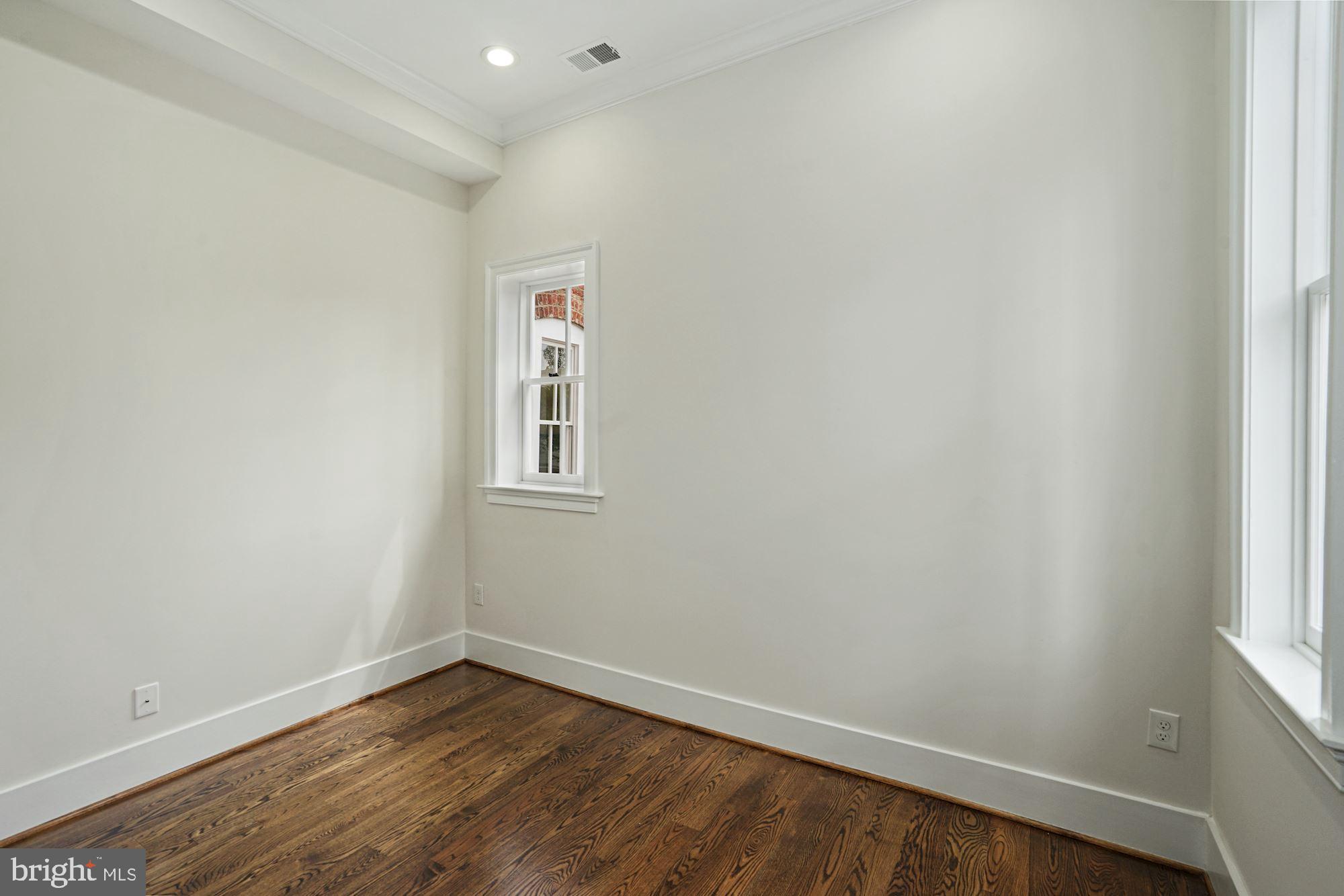 GEORGETOWN - Residential