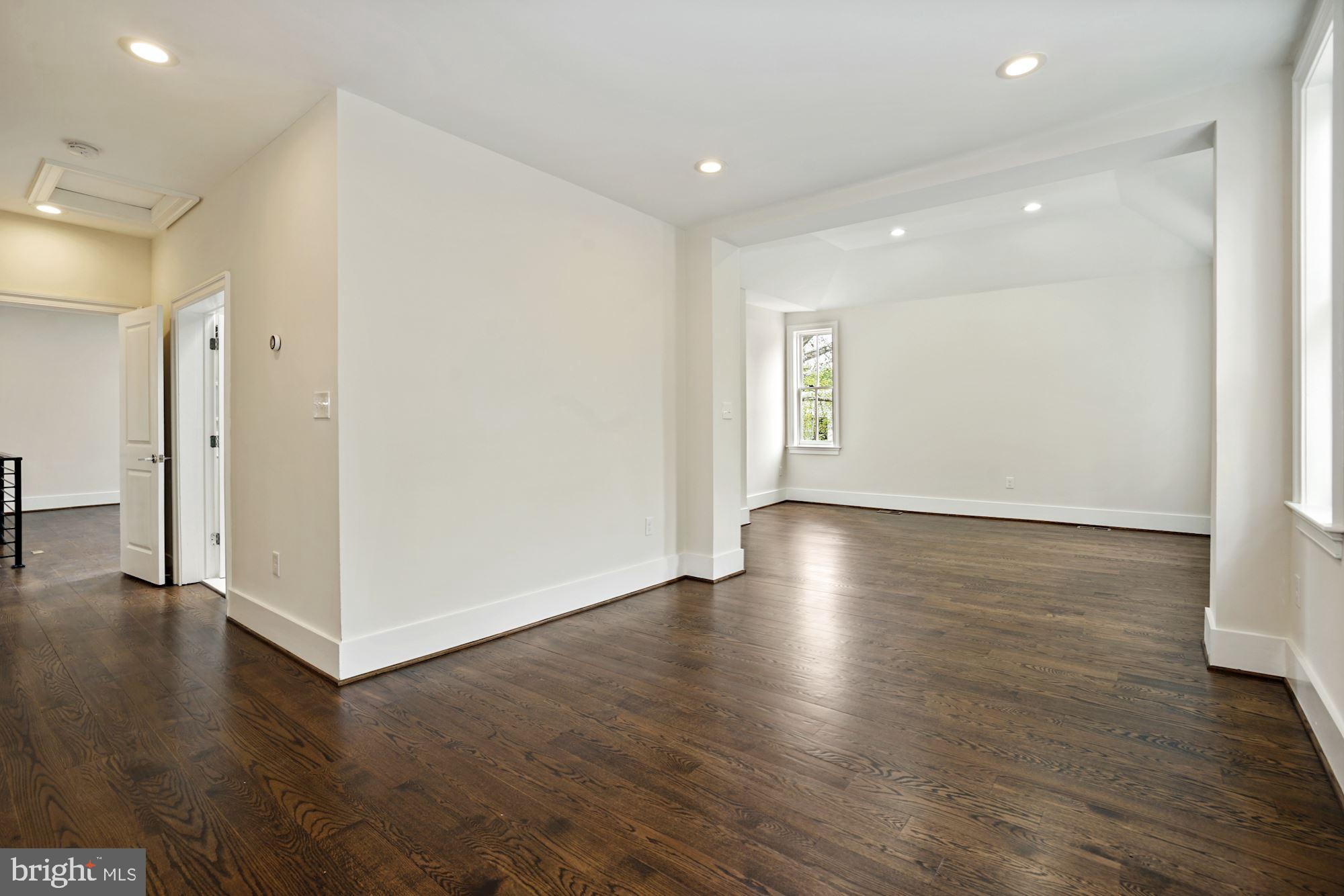 GEORGETOWN - Residential