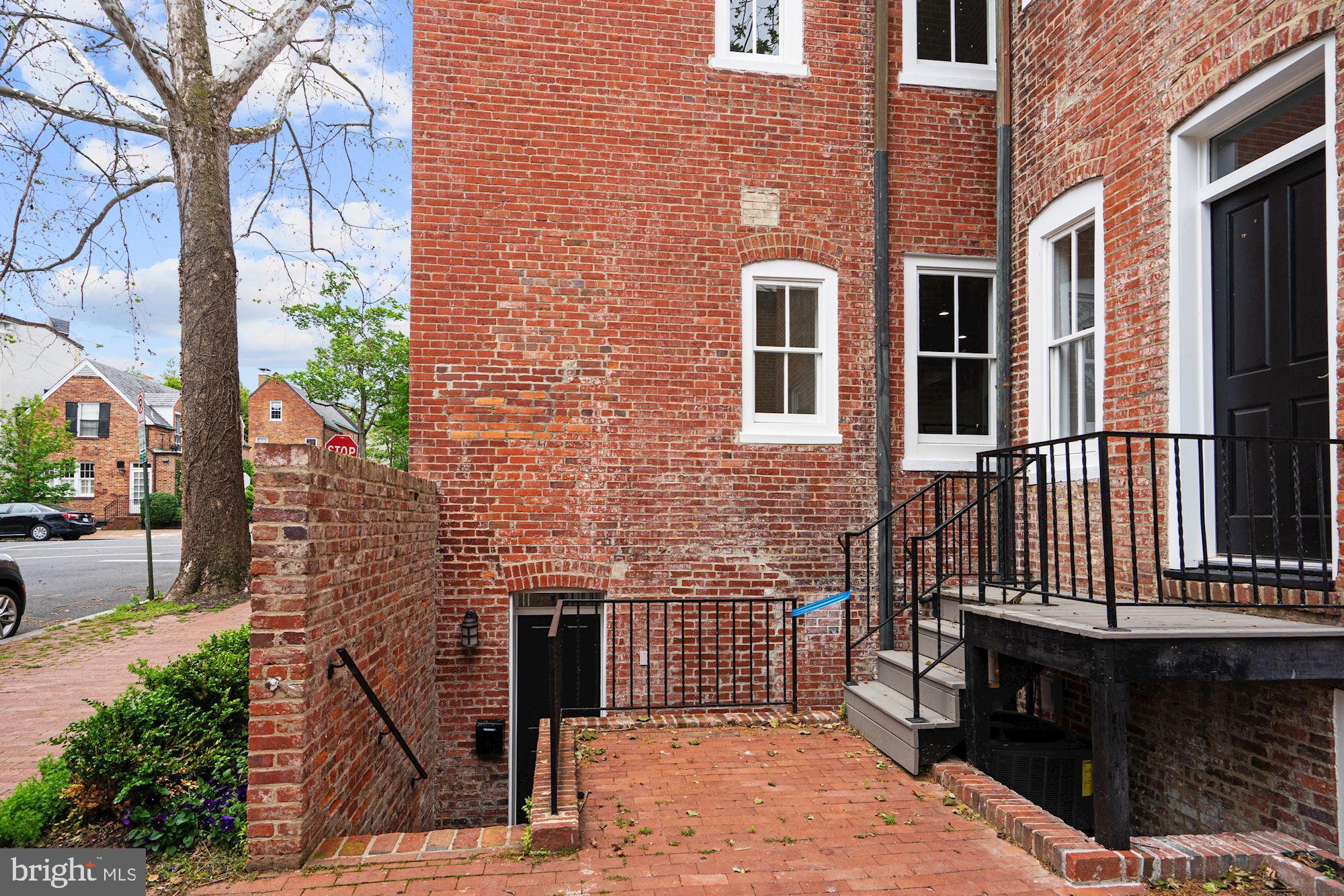 GEORGETOWN - Residential