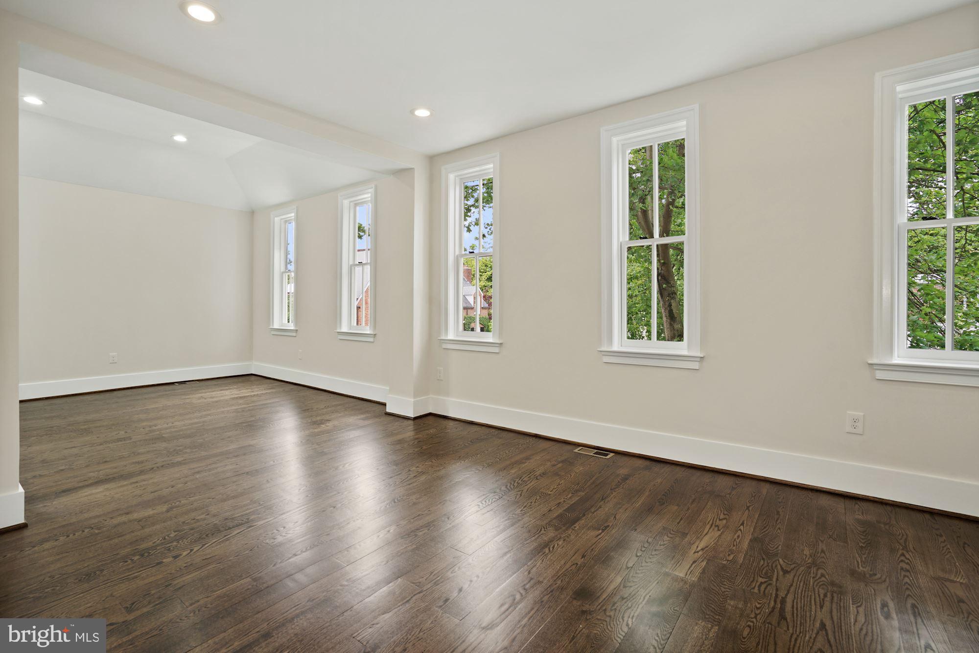 GEORGETOWN - Residential