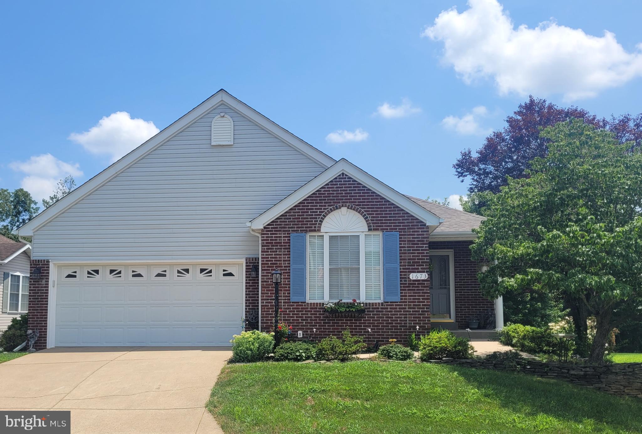 1673 PIN OAK DRIVE