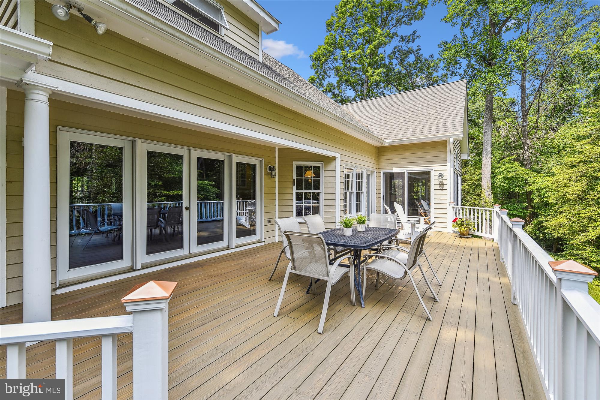 STONINGTON - Residential